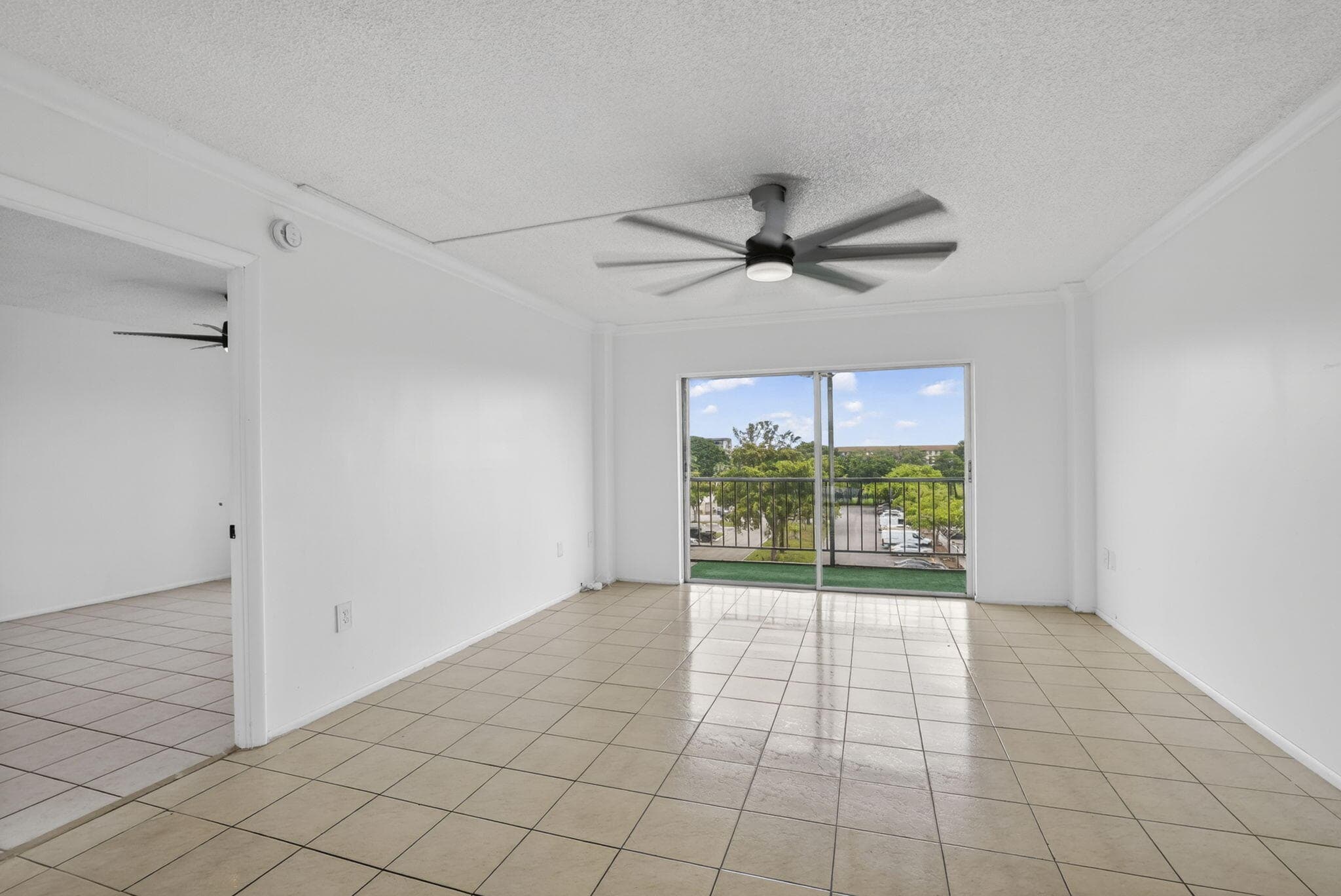 4174 Inverrary Drive 513, Lauderhill, FL 33319 — photo 8 of 36