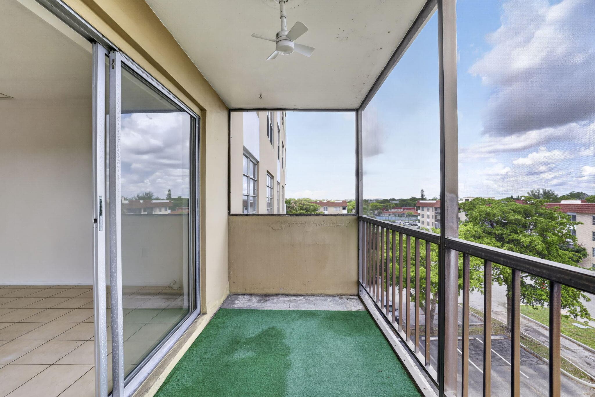 4174 Inverrary Drive 513, Lauderhill, FL 33319 — photo 24 of 36