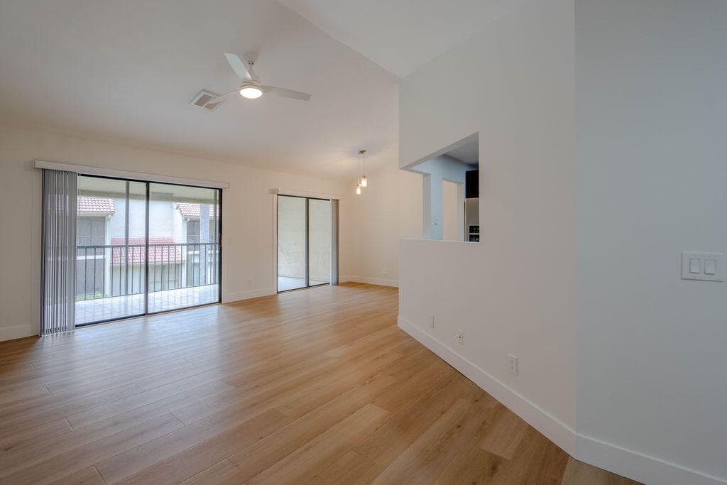 5710 Coach House Circle G, Boca Raton, FL 33486 — photo 4 of 24