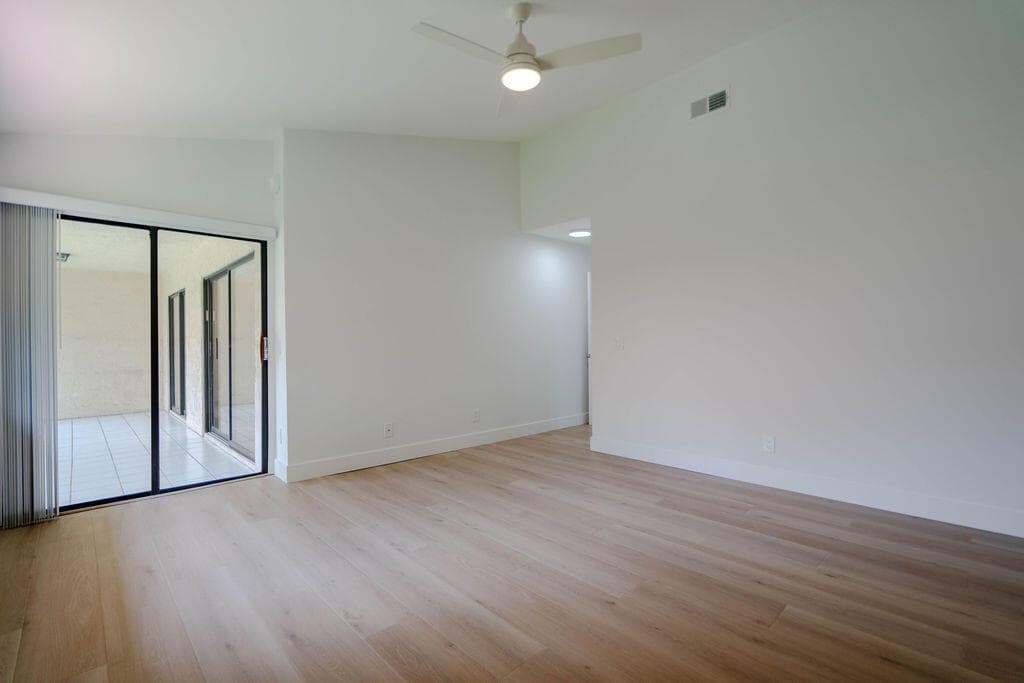 5710 Coach House Circle G, Boca Raton, FL 33486 — photo 12 of 24