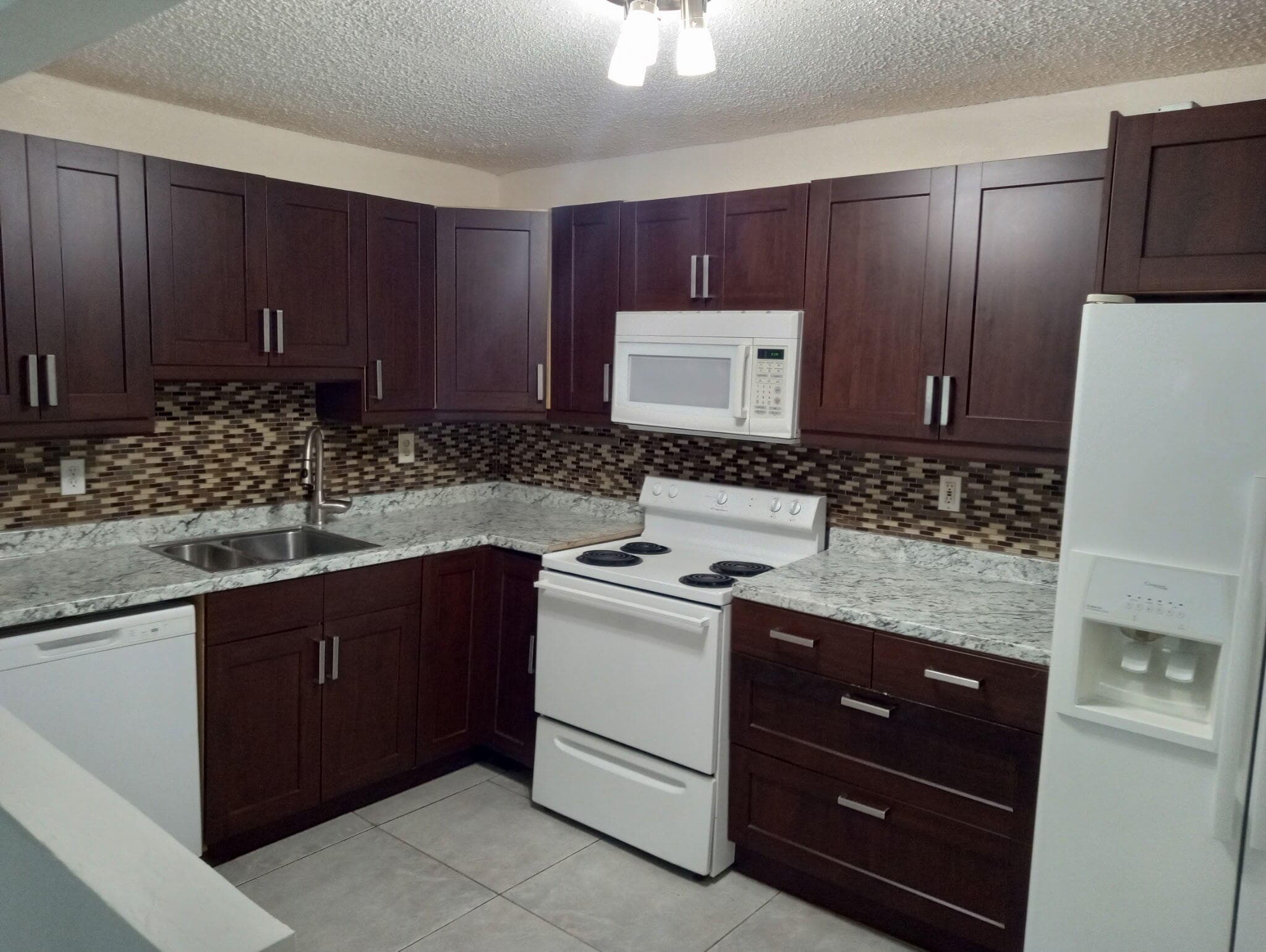 4117 NW 88th Avenue 103, Coral Springs, FL 33065 — photo