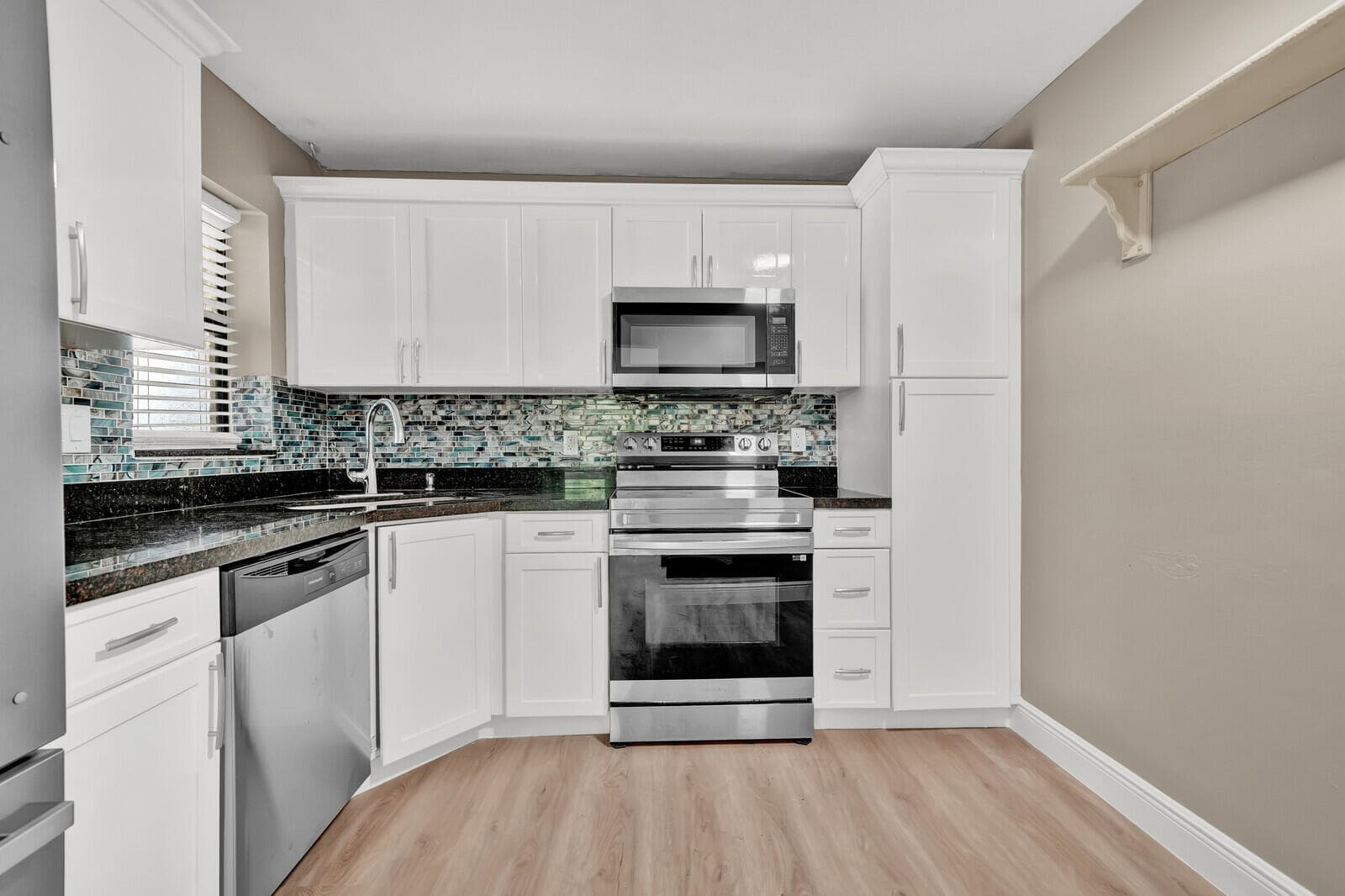 3287 Cocoplum Circle 3321, Coconut Creek, FL 33063 — photo 5 of 19