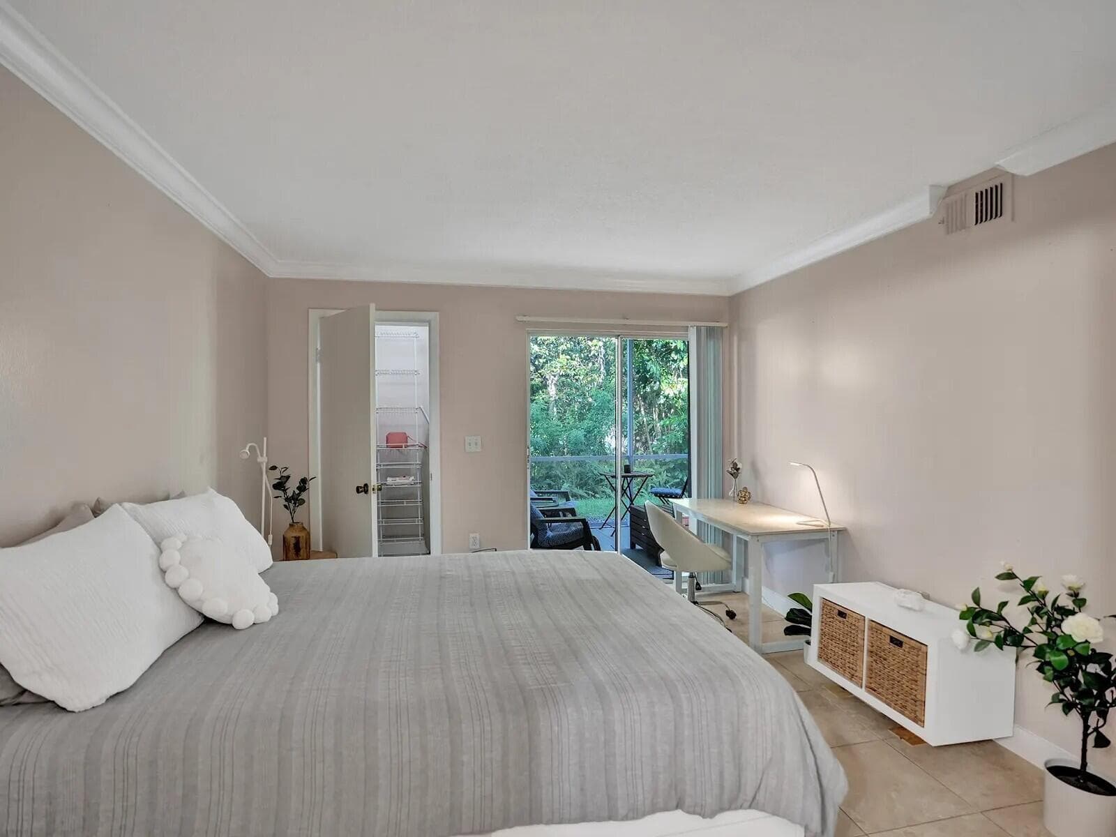 815 W Boynton Beach Boulevard 9-108, Boynton Beach, FL 33426 — photo 3 of 43