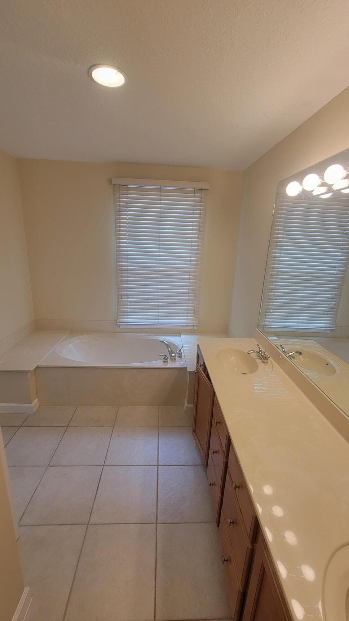 8033 Murano Circle, Palm Beach Gardens, FL 33418 — photo 8 of 13
