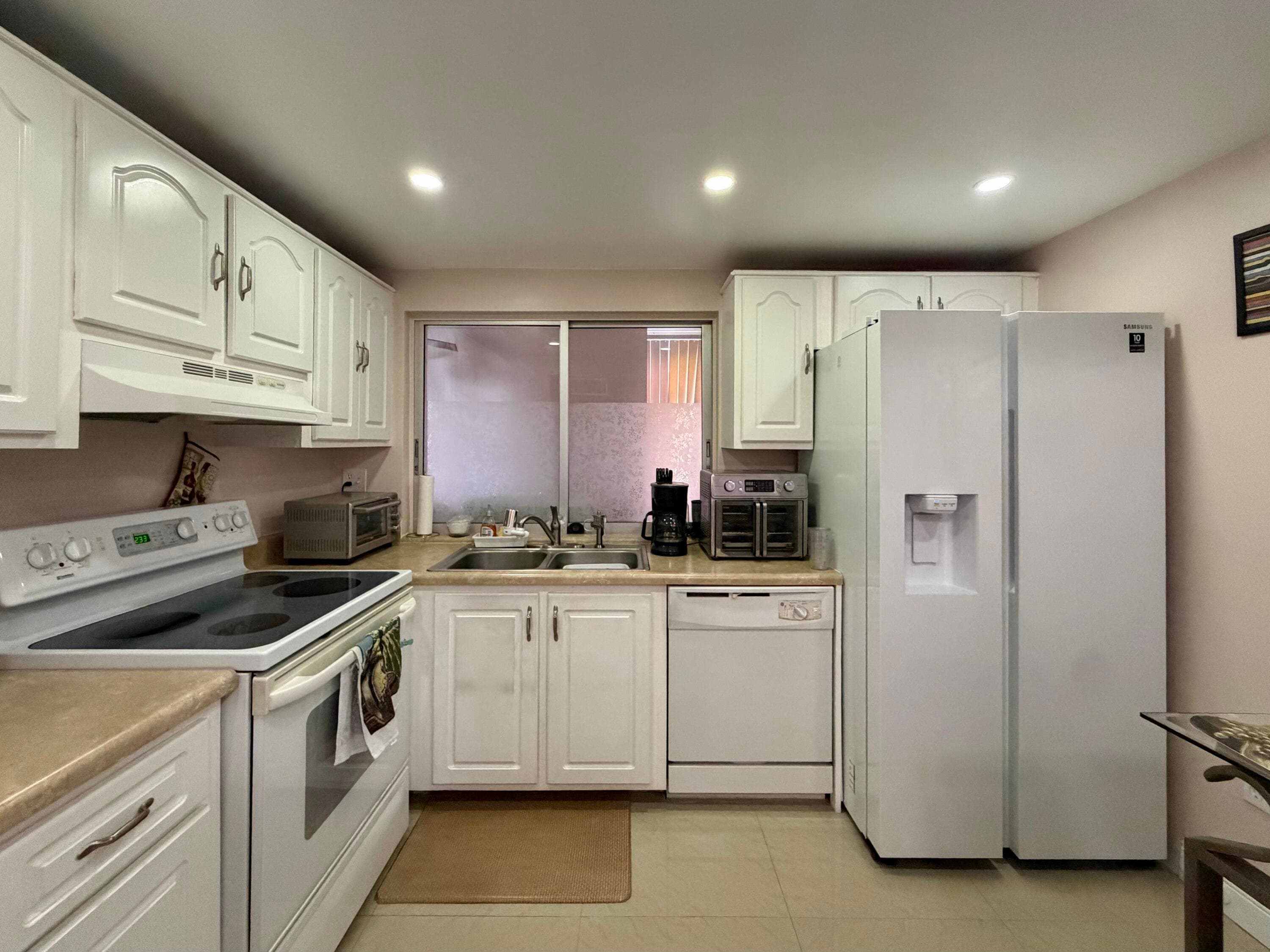 9301 Lime Bay Boulevard 301, Tamarac, FL 33321 — photo 17 of 34