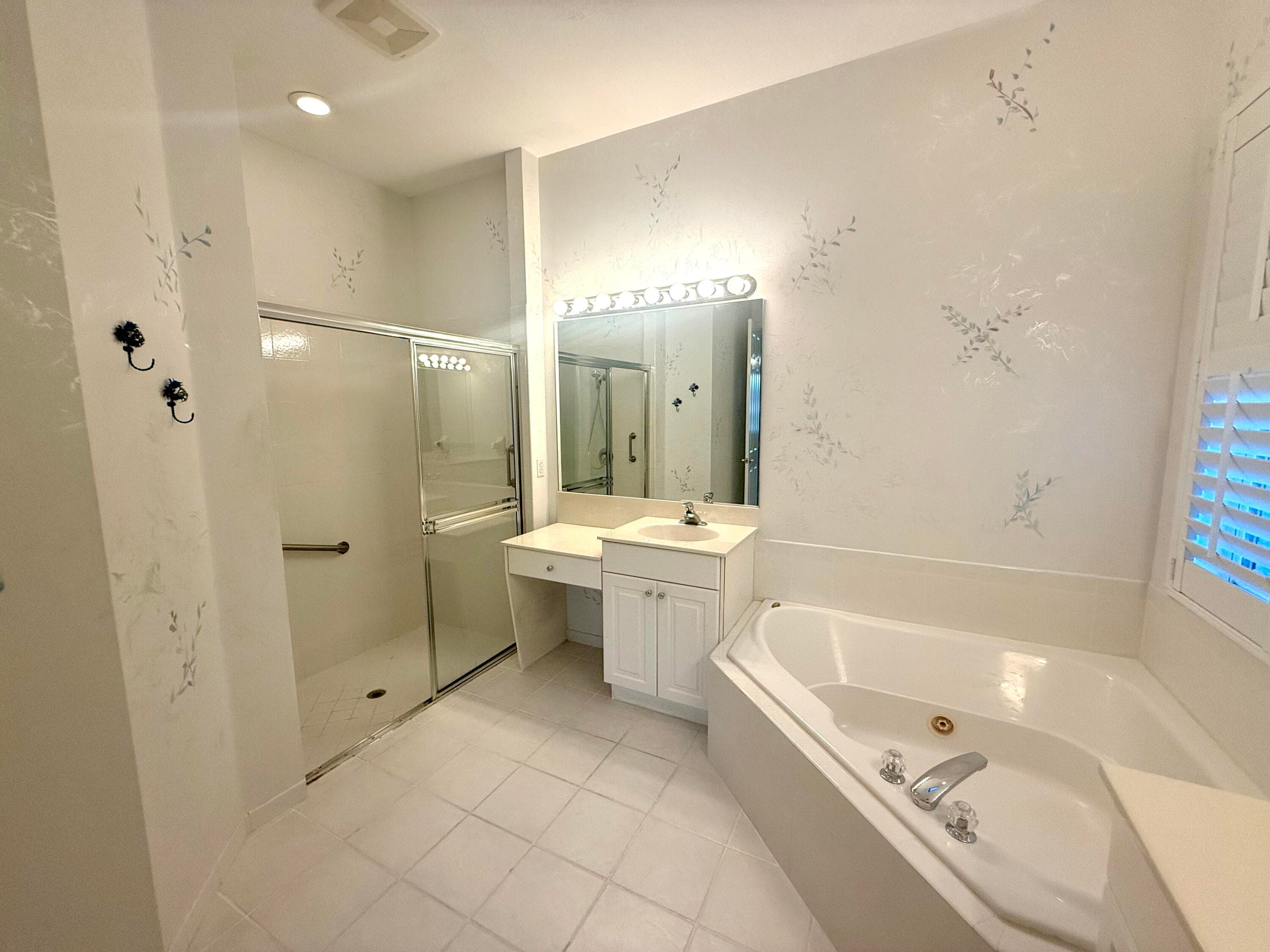 9041 Bay Harbour Circle, West Palm Beach, FL 33411 — photo 21 of 24