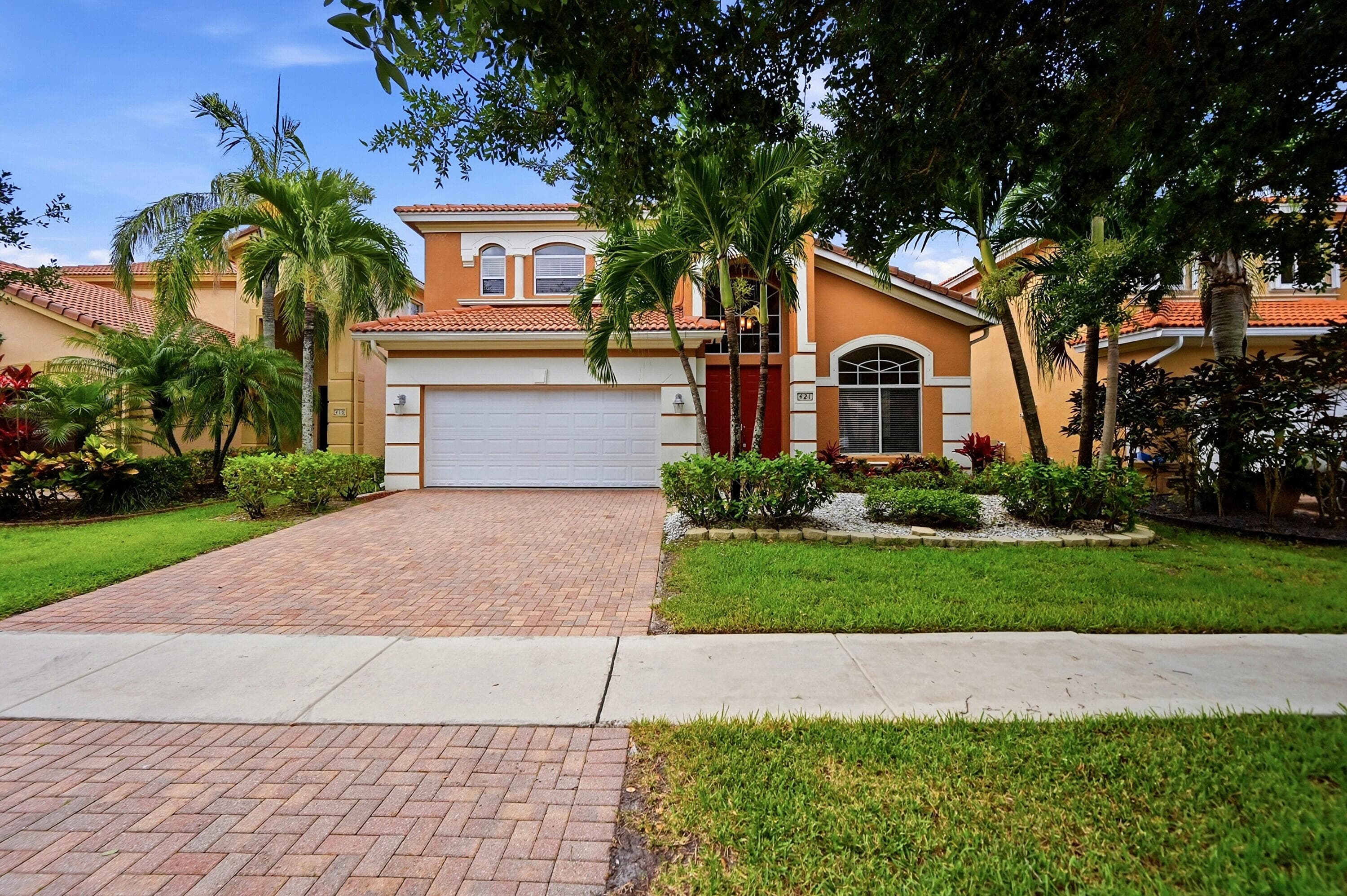 421 Gazetta Way, West Palm Beach, FL 33413 — photo 1 of 67