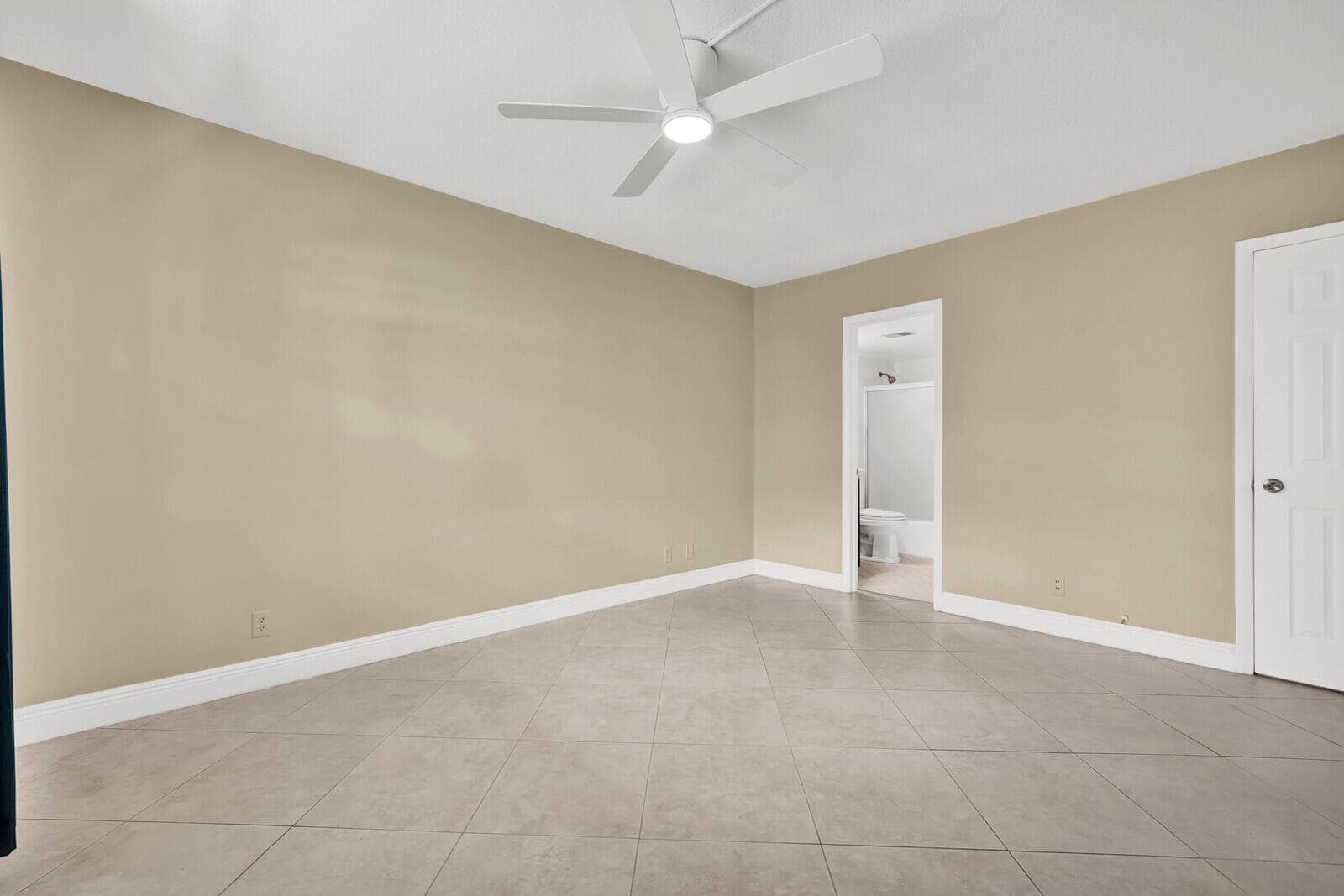 5501 NW 2nd Avenue 111, Boca Raton, FL 33487 — photo 12 of 23