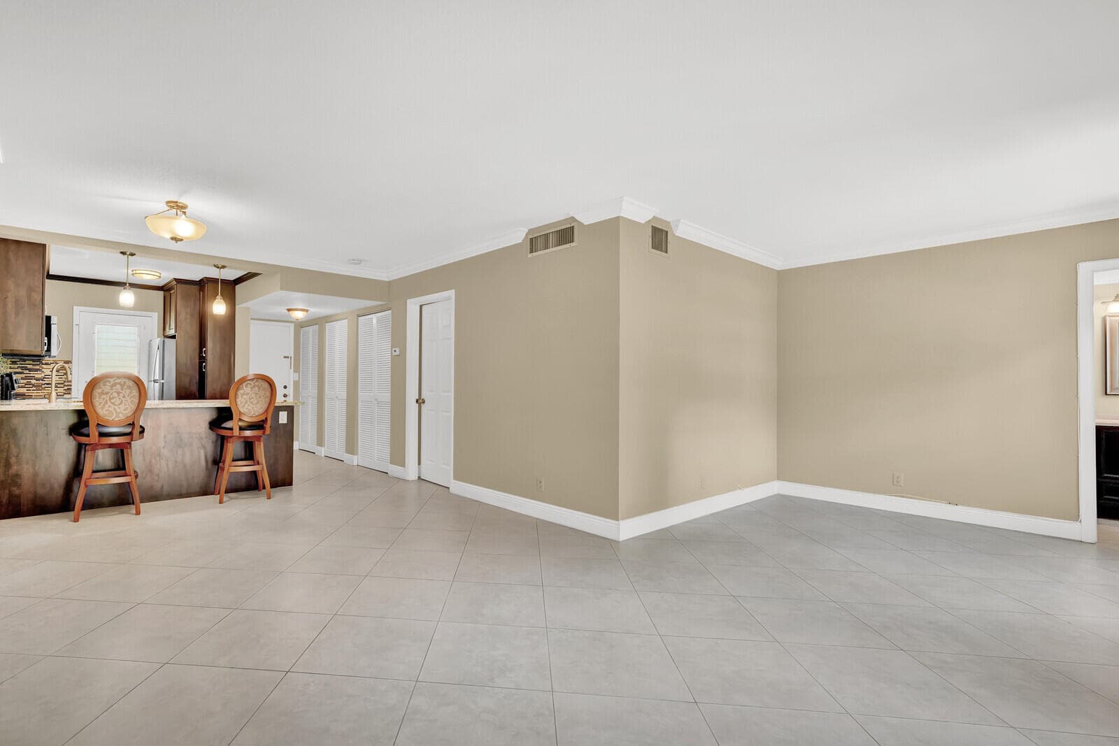 5501 NW 2nd Avenue 111, Boca Raton, FL 33487 — photo 10 of 23