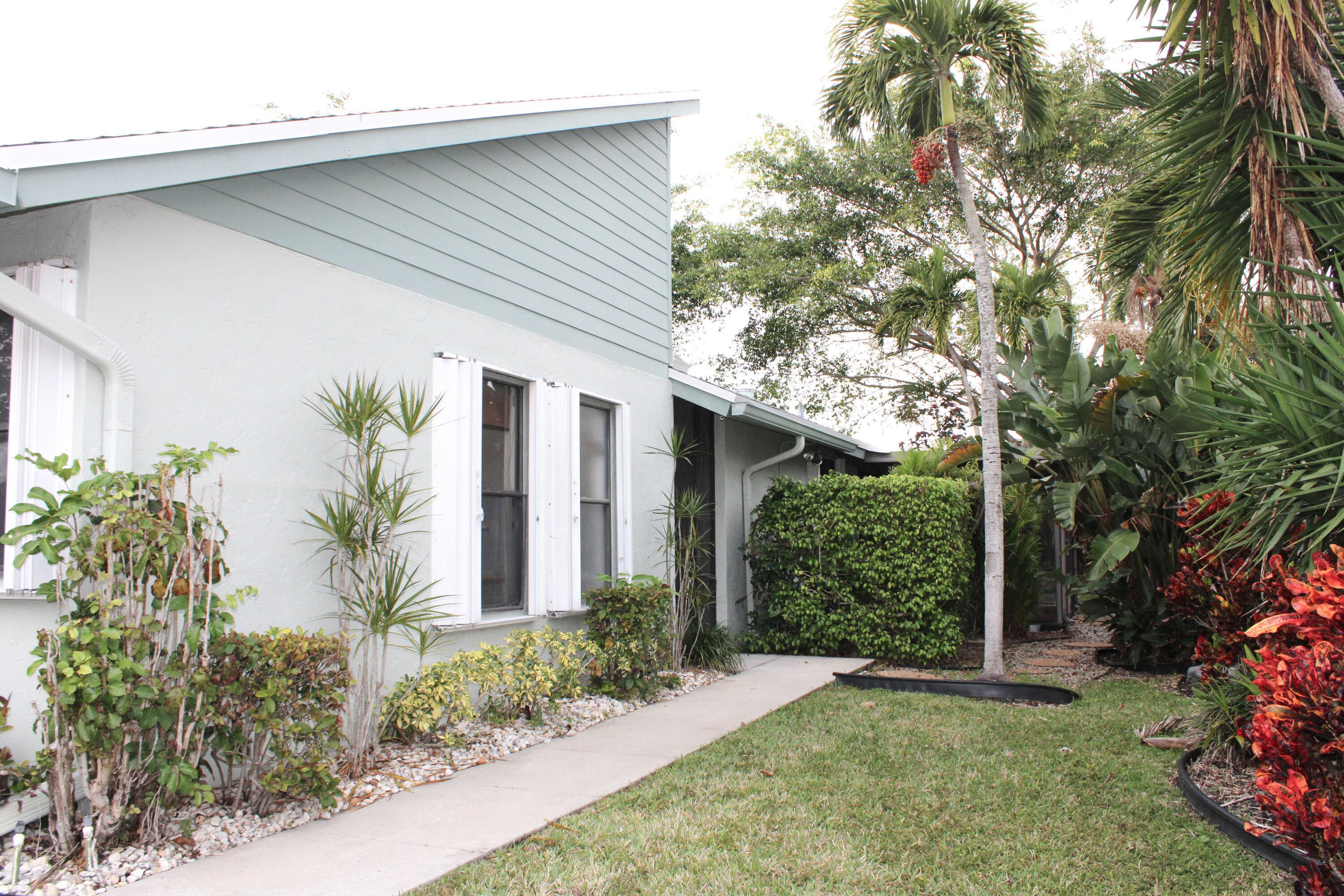 2583 NW 13th Street, Delray Beach, FL 33445 — photo 4 of 40