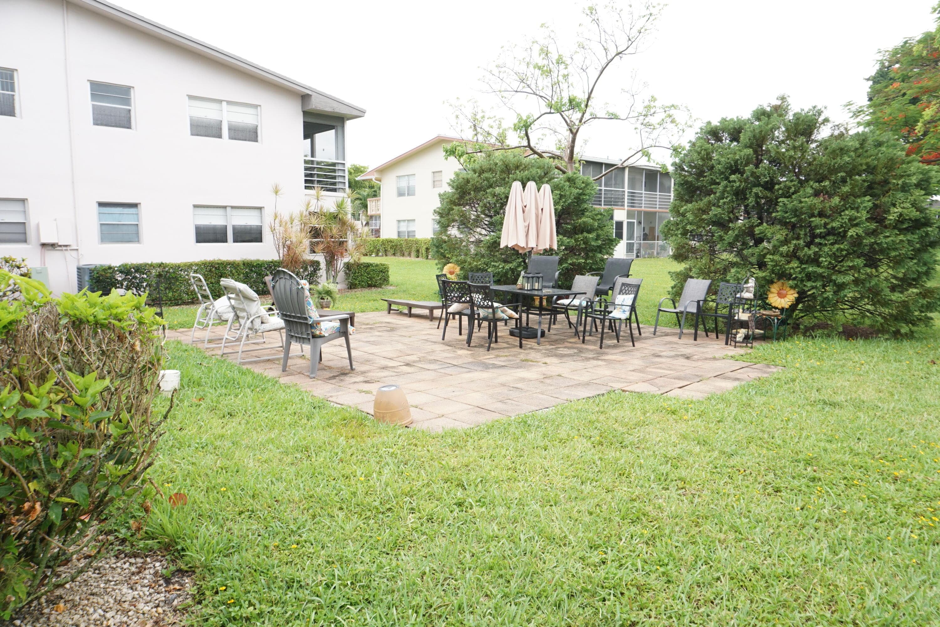 50 Canterbury B, West Palm Beach, FL 33417 — photo 12 of 13