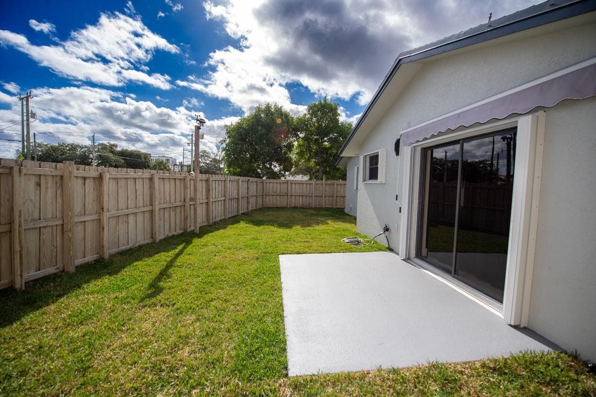110 NW 6th Avenue, Dania Beach, FL 33004 — photo 19 of 64