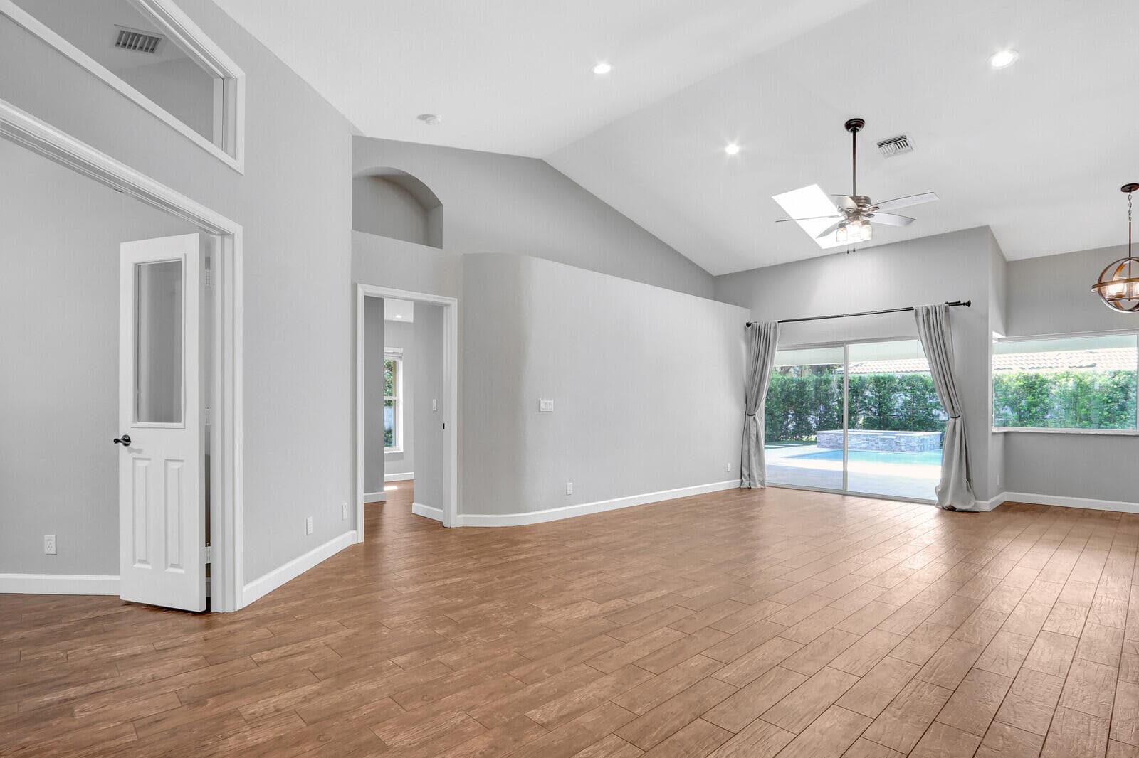 1097 Egret Circle N, Jupiter, FL 33458 — photo 17 of 41