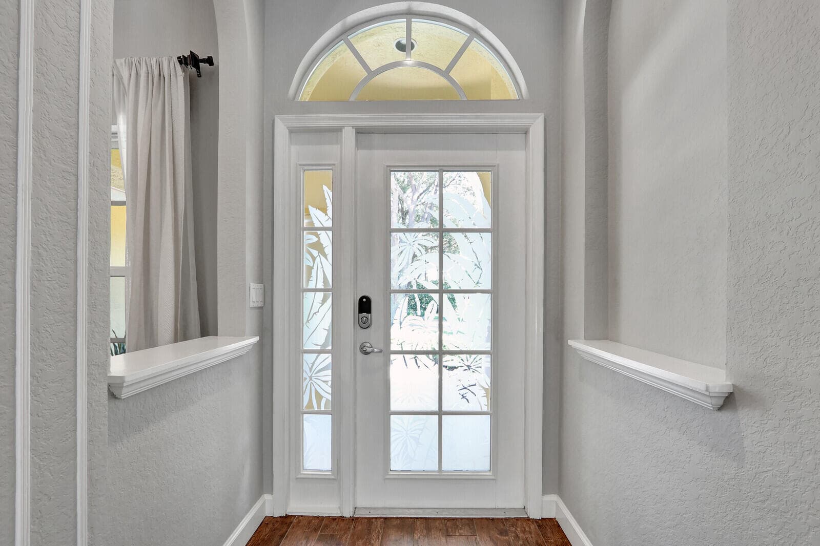 1097 Egret Circle N, Jupiter, FL 33458 — photo 4 of 41