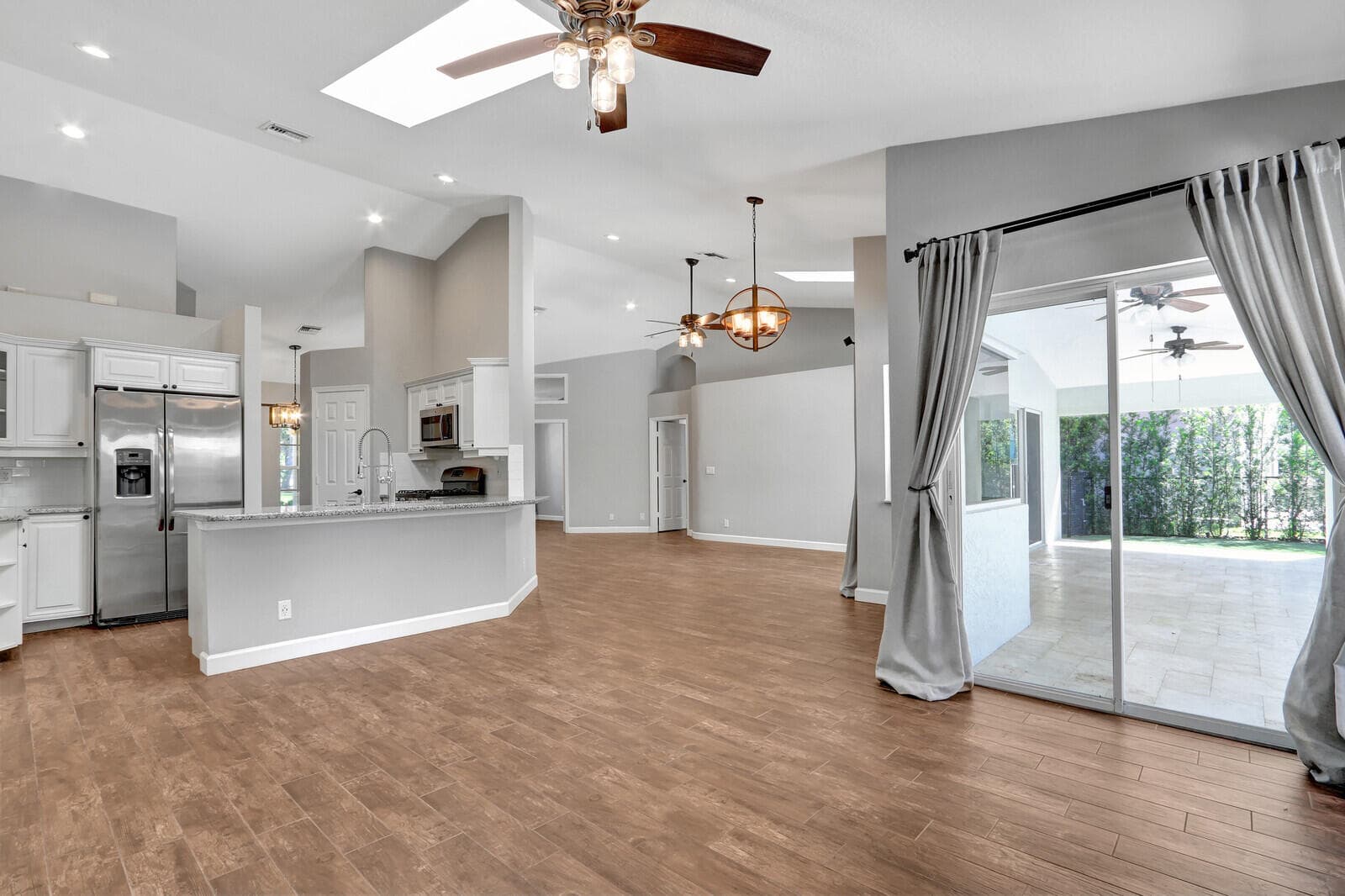 1097 Egret Circle N, Jupiter, FL 33458 — photo 12 of 41