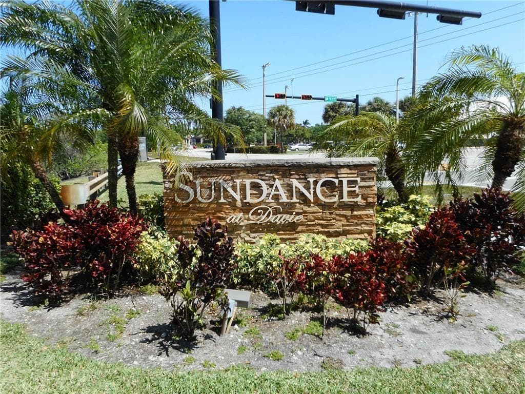 2736 S University Drive 1104, Davie, FL 33328 — photo