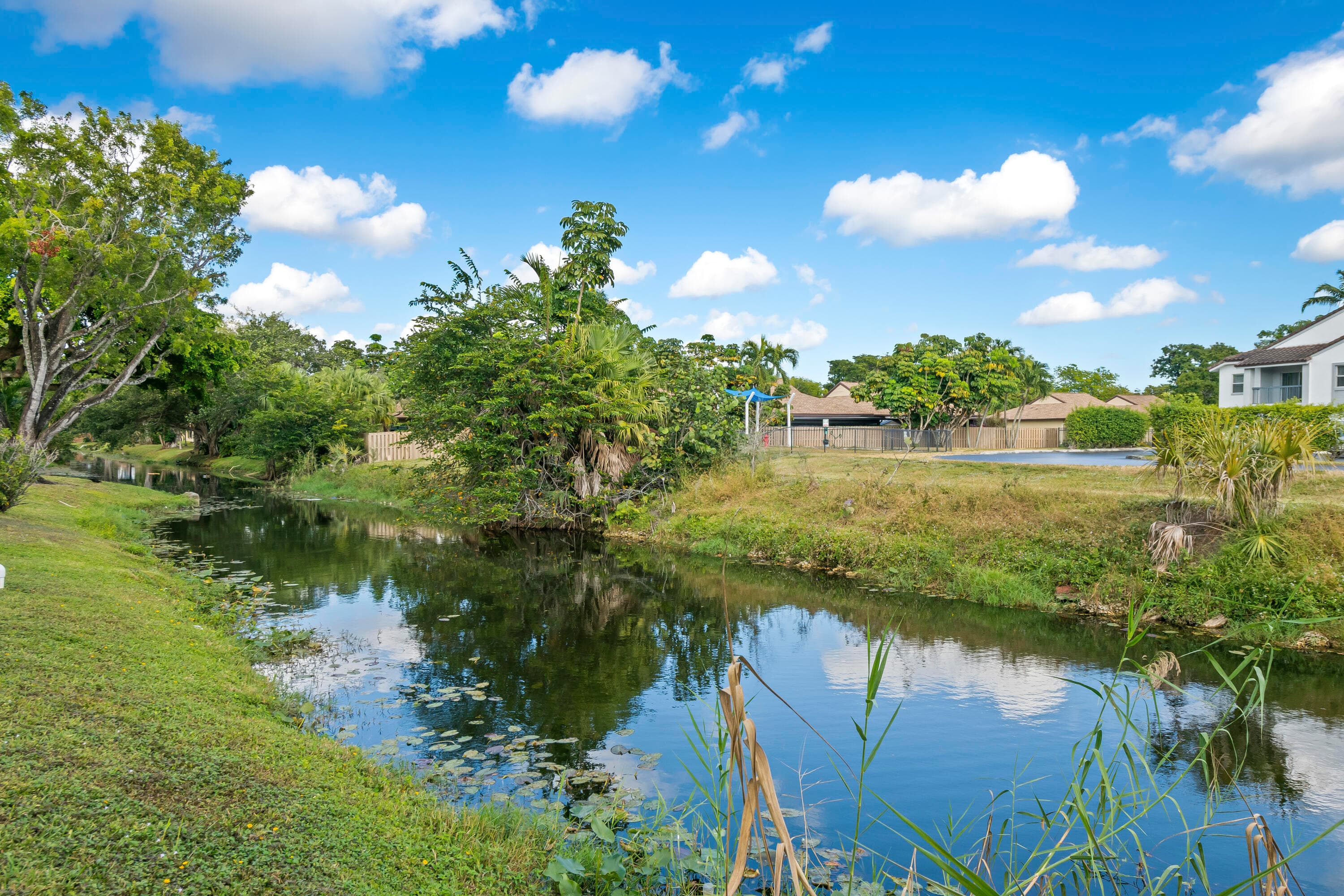 2736 S University Drive 1104, Davie, FL 33328 — photo 3 of 4