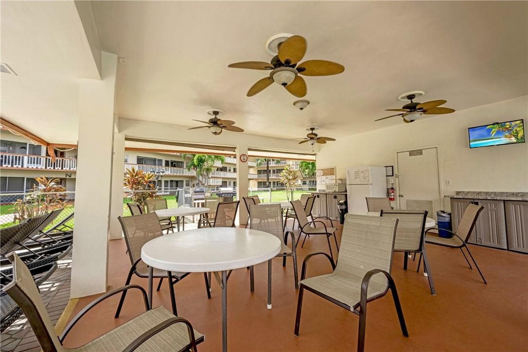 5300 Washington Street 108d, Hollywood, FL 33021 — photo 30 of 34