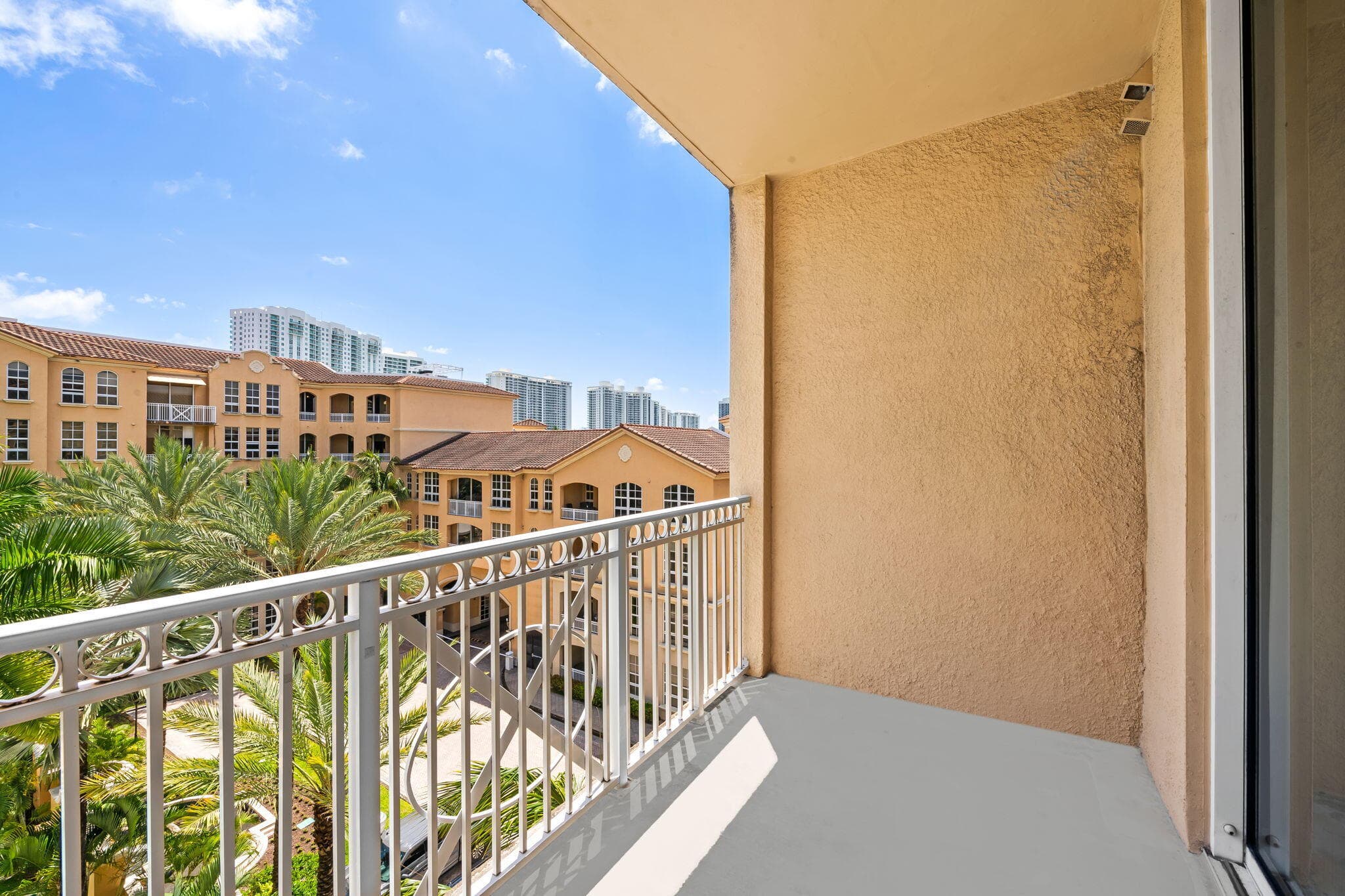 3001 NE 185th Street 536, Aventura, FL 33180 — photo 14 of 14