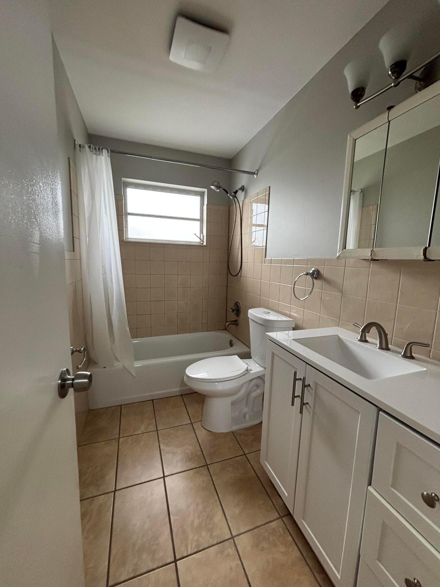 462 S Haverhill Road, West Palm Beach, FL 33415 — photo 14 of 19