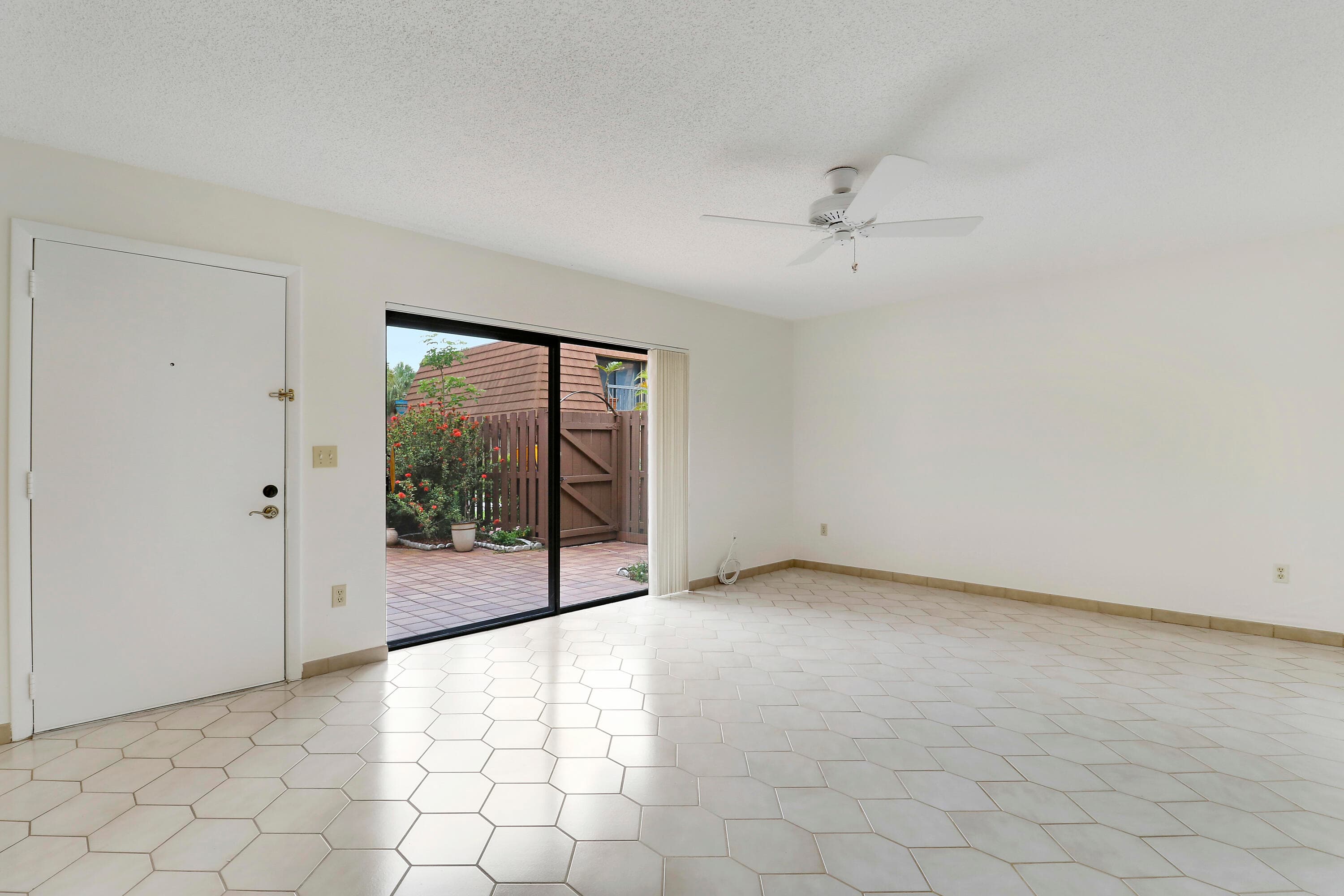 825 Center Street 49c, Jupiter, FL 33458 — photo 15 of 62
