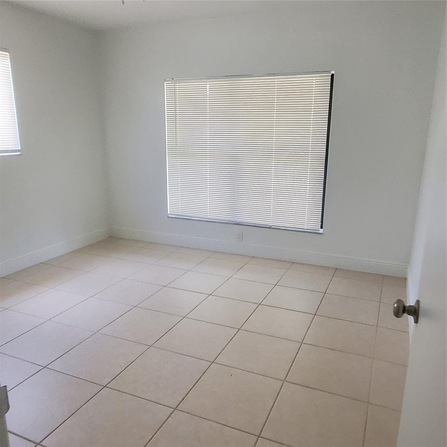 1421 NW 114th Avenue, Pembroke Pines, FL 33026 — photo 16 of 25