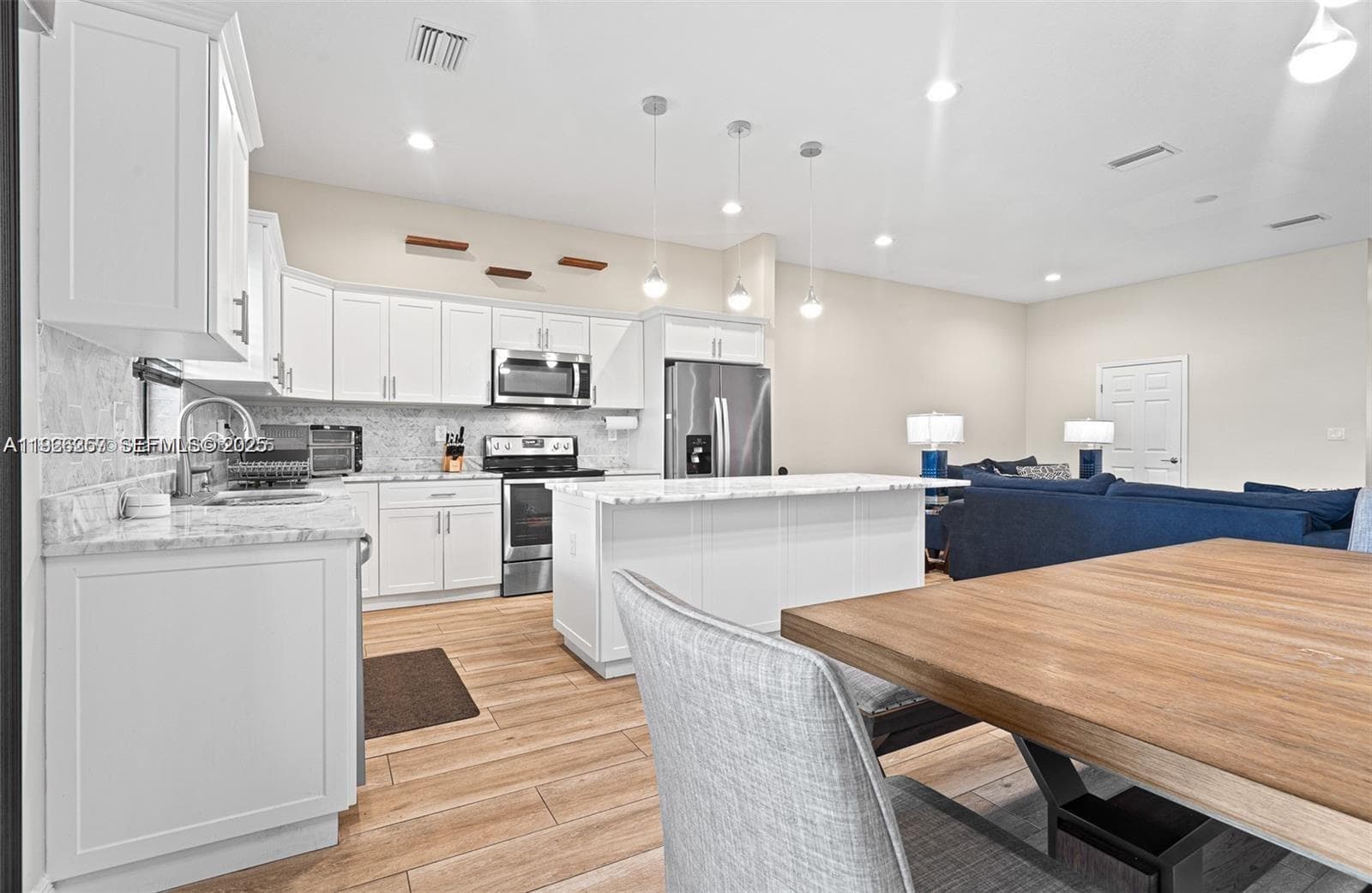9265 NW 16th Street, Pembroke Pines, FL 33024 — photo 5 of 23