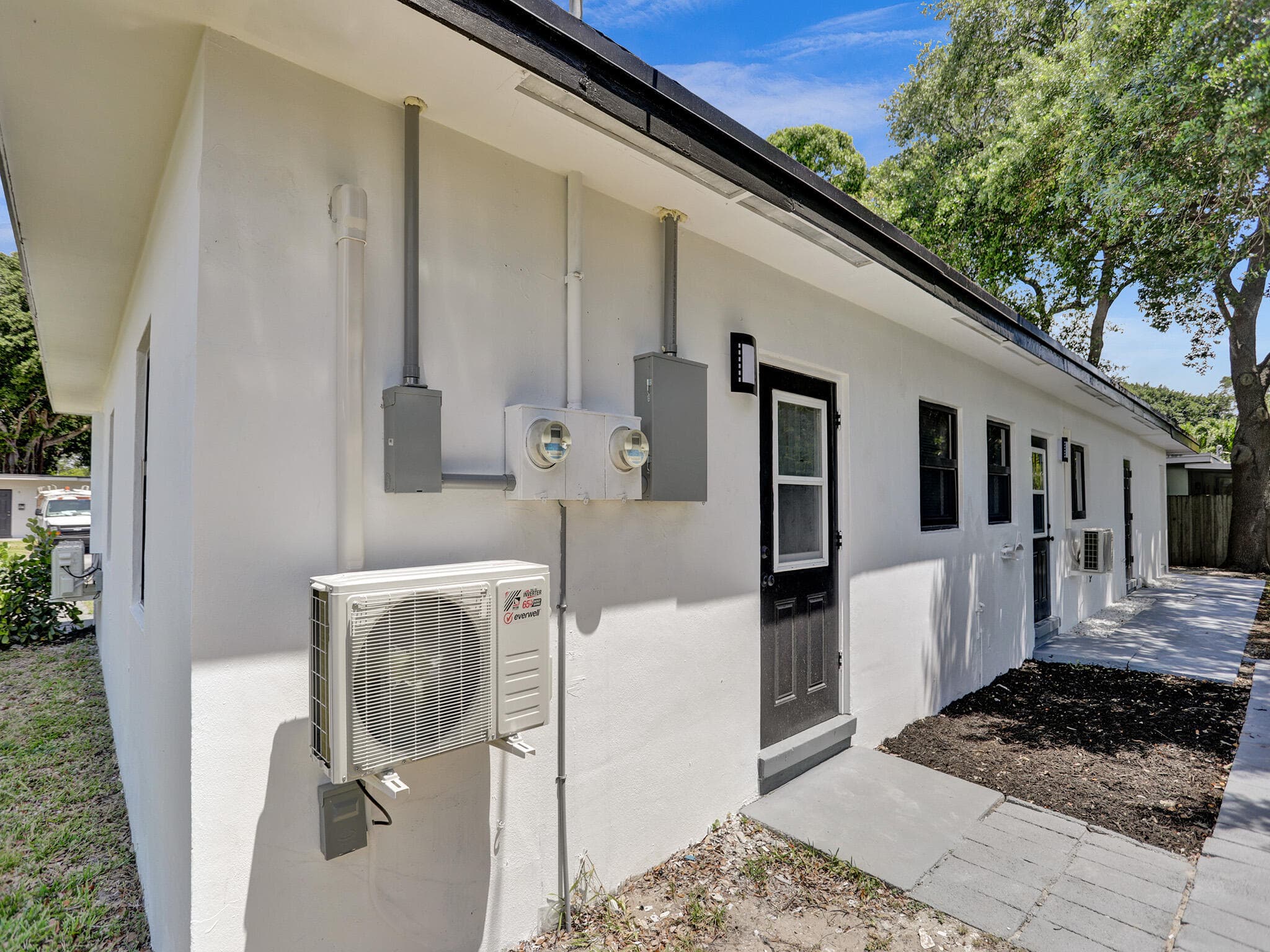 950 SW 29th Street, Fort Lauderdale, FL 33315 — photo 4 of 16