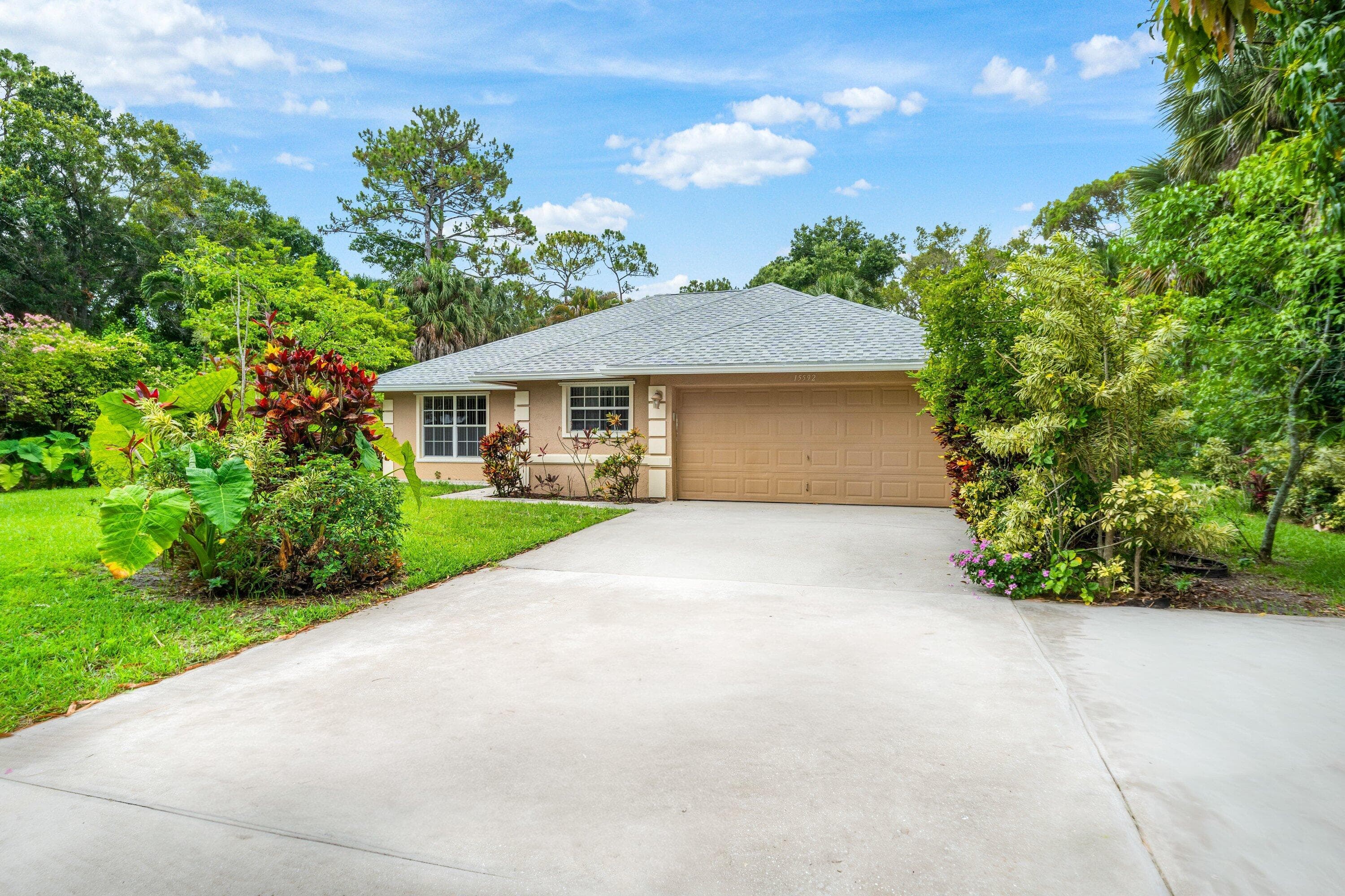 15592 99th Street N, West Palm Beach, FL 33412 — photo 1 of 38