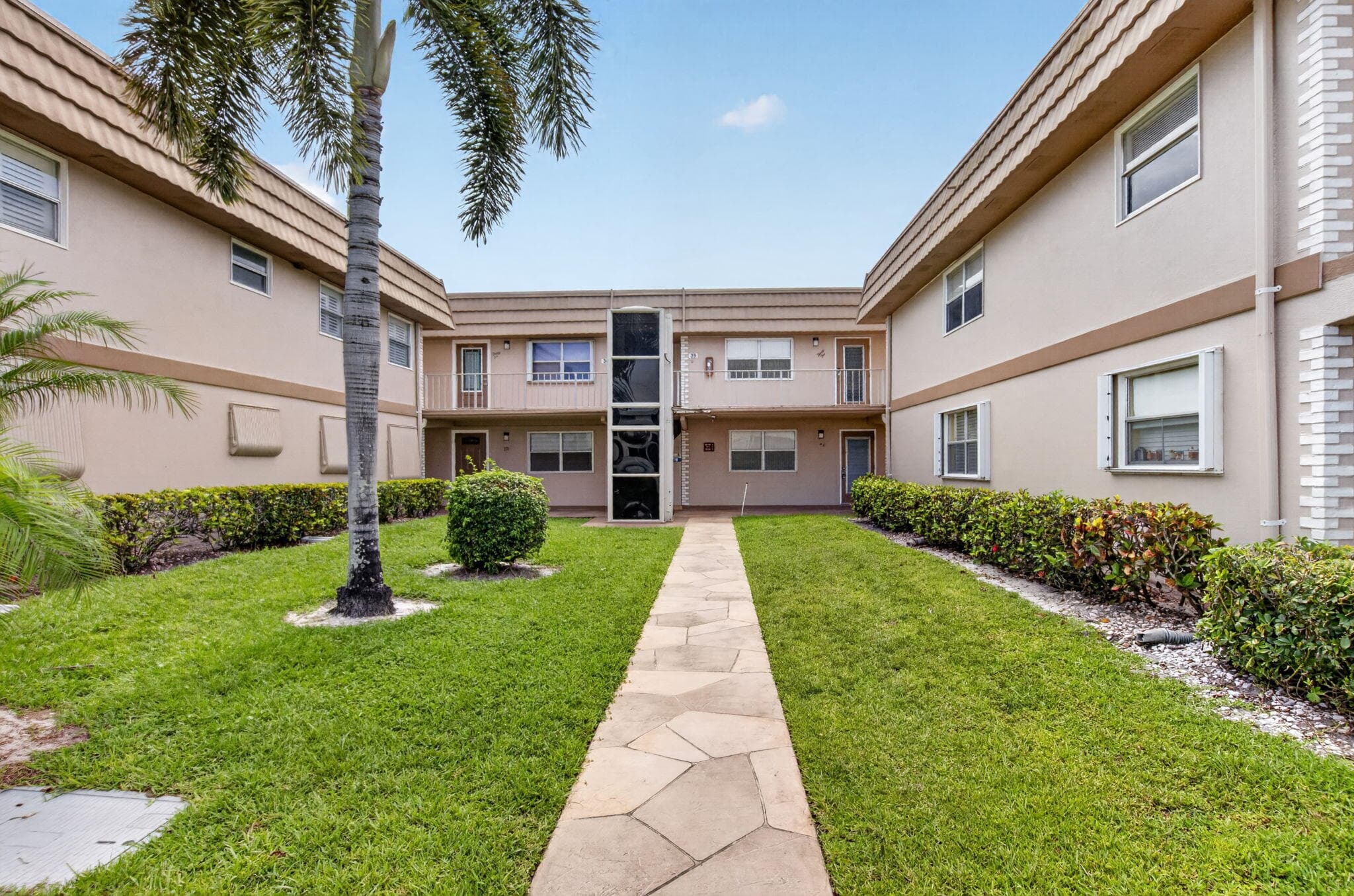 11 Brittany A, Delray Beach, FL 33446 — photo 1 of 95