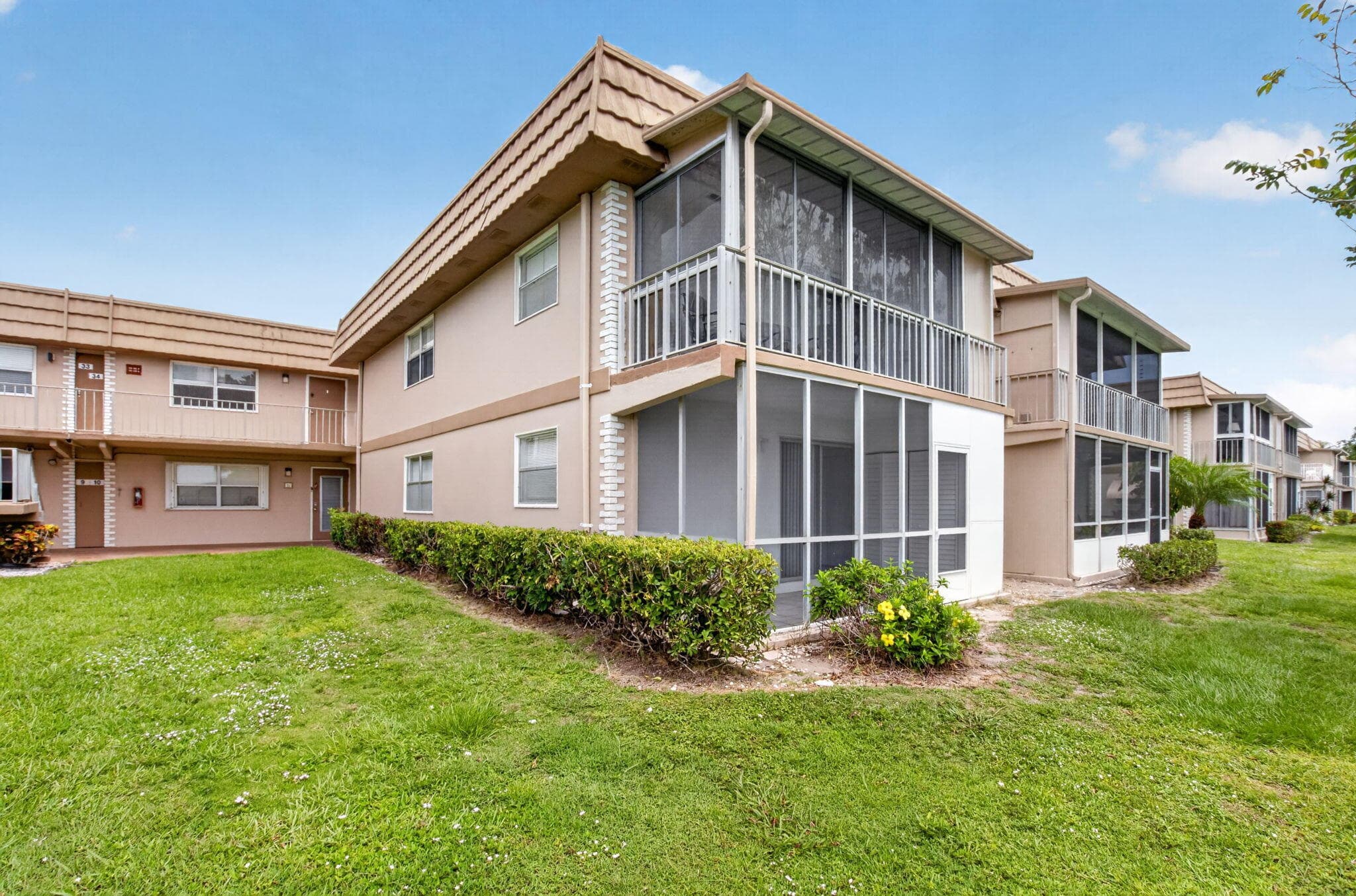 11 Brittany A, Delray Beach, FL 33446 — photo 4 of 95
