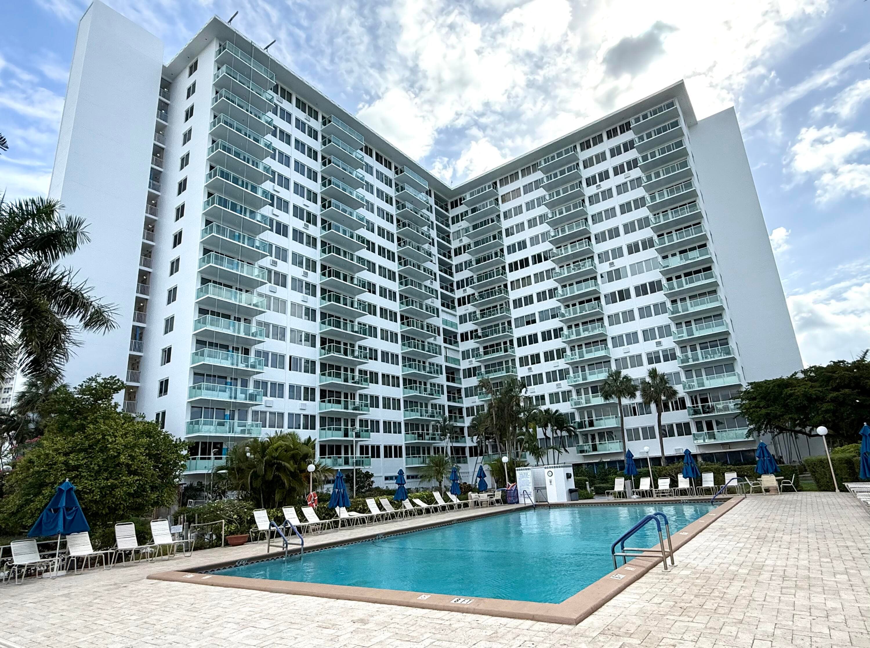 3233 NE 34th Street 1504, Fort Lauderdale, FL 33308 — photo 1 of 27