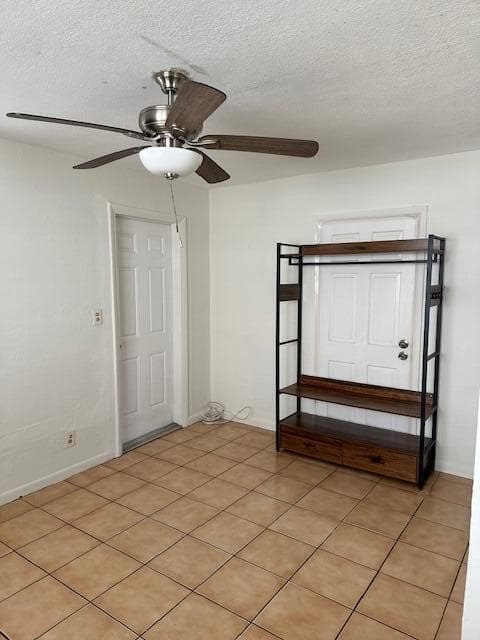 807 Phippen Waiters Road 2, Dania Beach, FL 33004 — photo 4 of 7