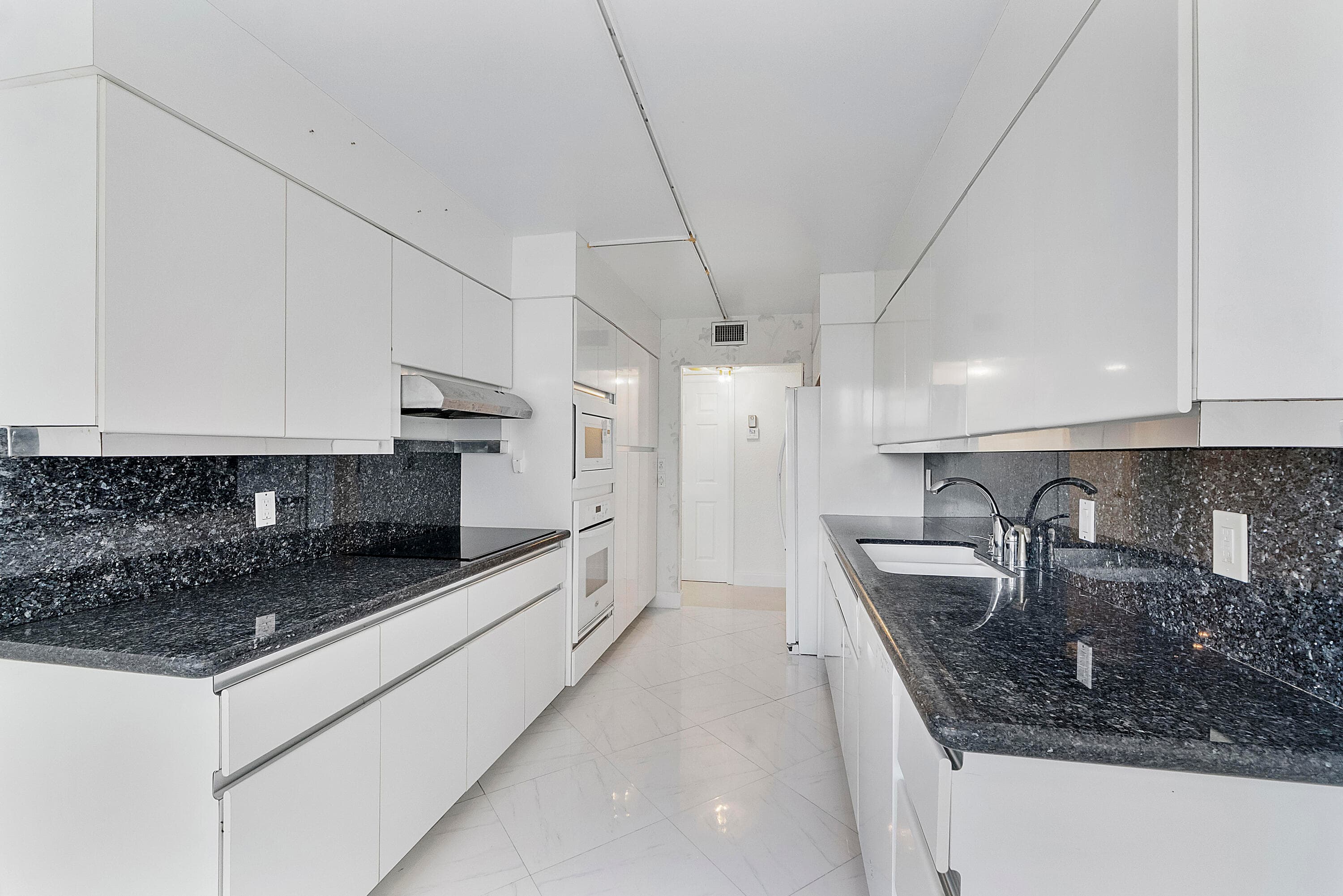 2751 S Ocean Drive 602s, Hollywood, FL 33019 — photo 8 of 50