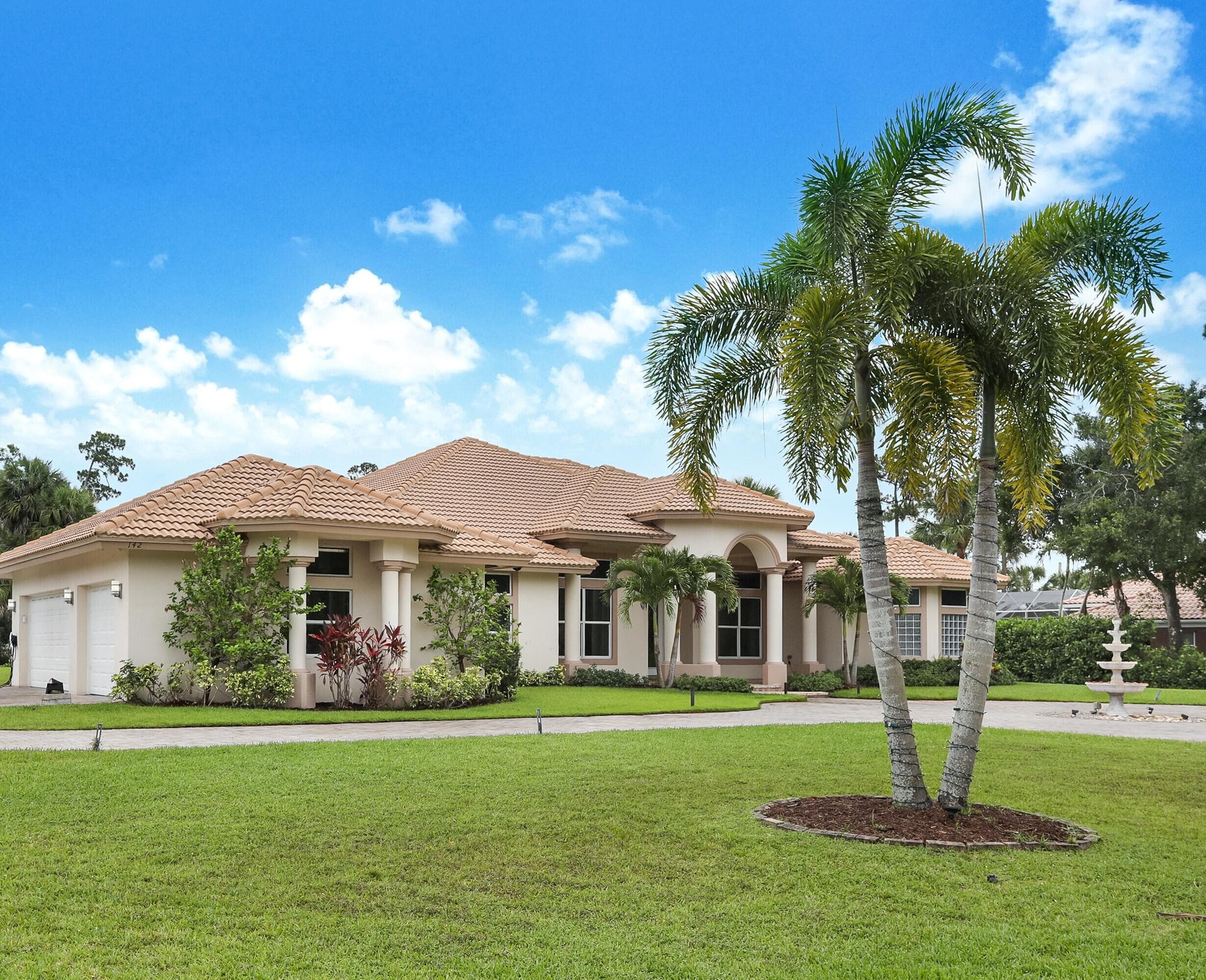 142 Brynhurst Court, West Palm Beach, FL 33413 — photo 3 of 43