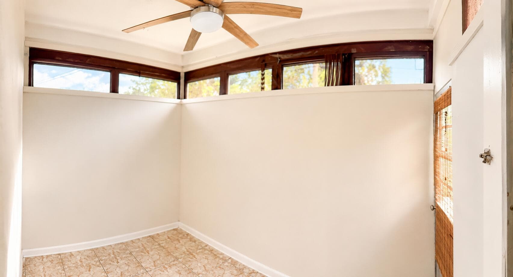 5112 Hollywood Boulevard 3, Hollywood, FL 33021 — photo 3 of 6