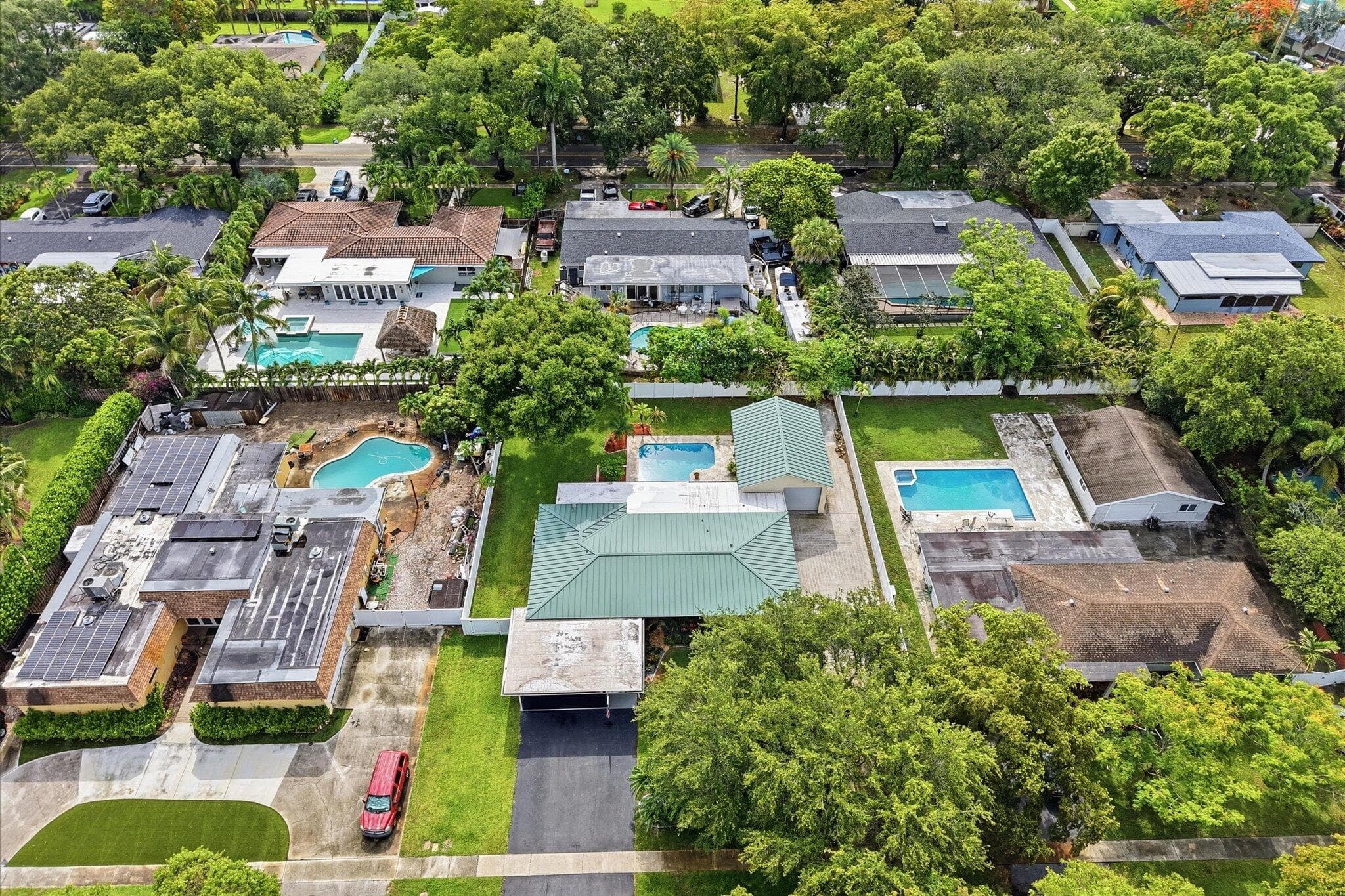 660 Azalea Court, Plantation, FL 33317 — photo 31 of 32