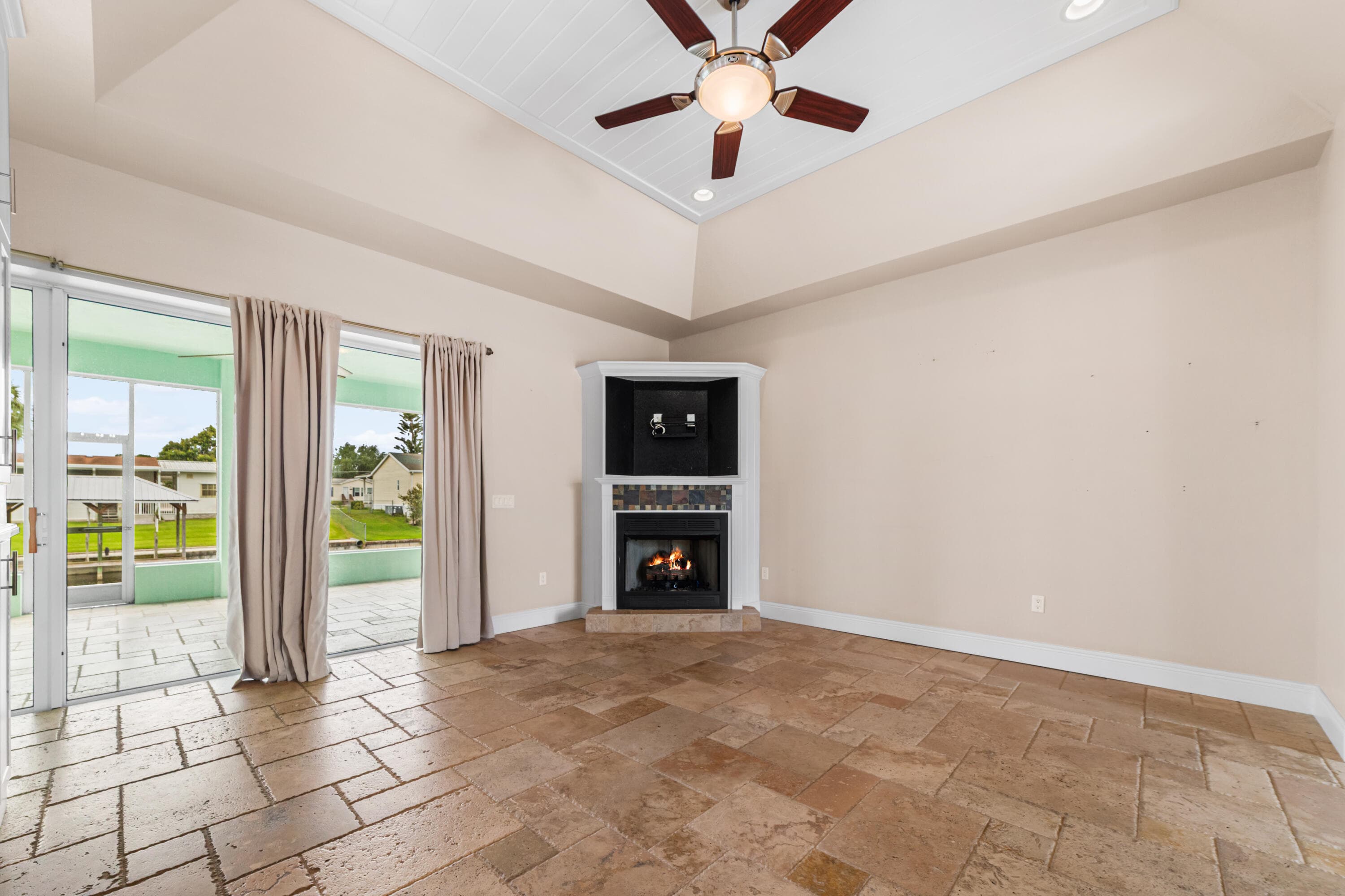 2406 SE 31st Street SE, Okeechobee, FL 34974 — photo 34 of 71