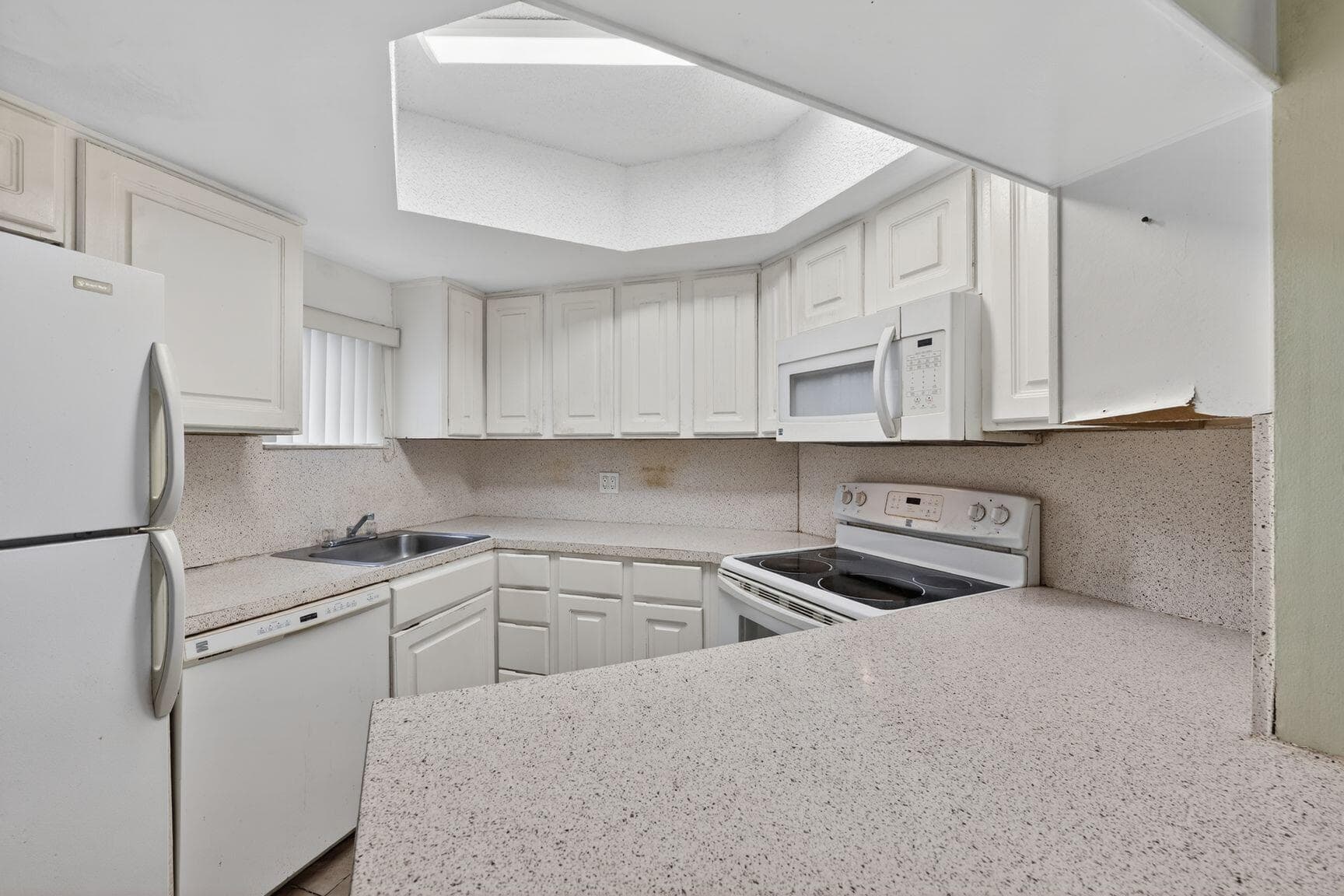 8373 Lake Drive 101, Doral, FL 33166 — photo 12 of 12