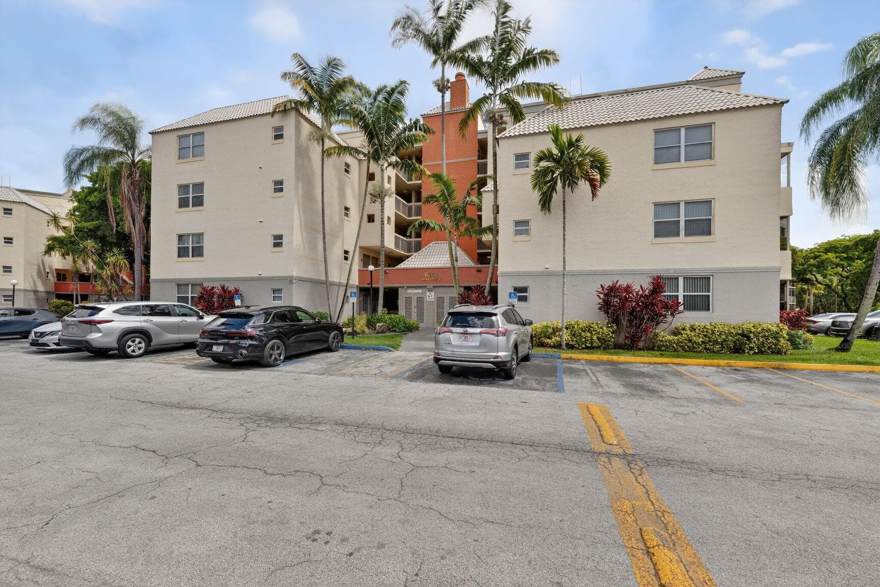 8353 Lake Drive 204, Doral, FL 33166 — photo 1 of 12