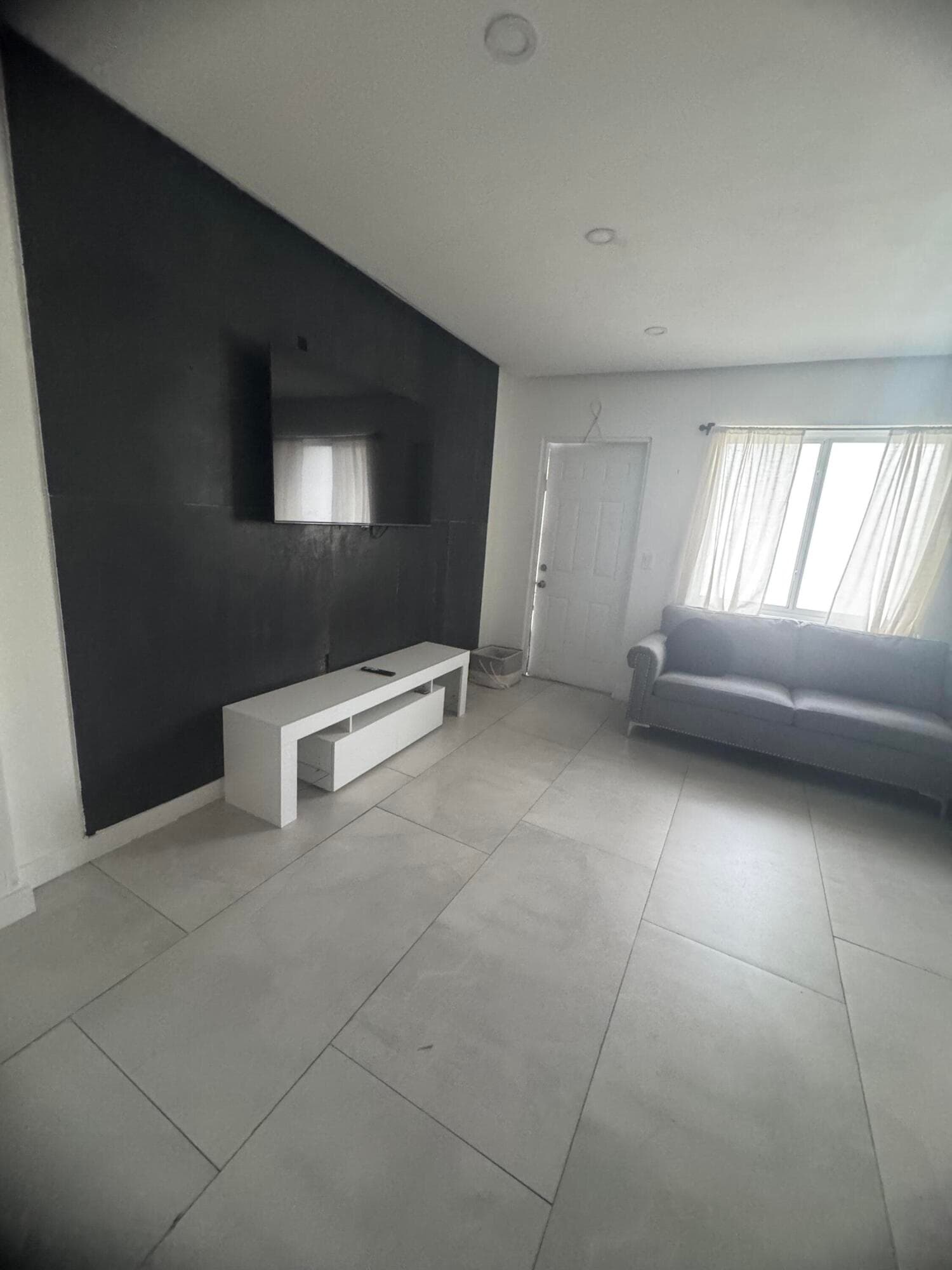 2201 Greene Street 2, Hollywood, FL 33020 — photo 2 of 9