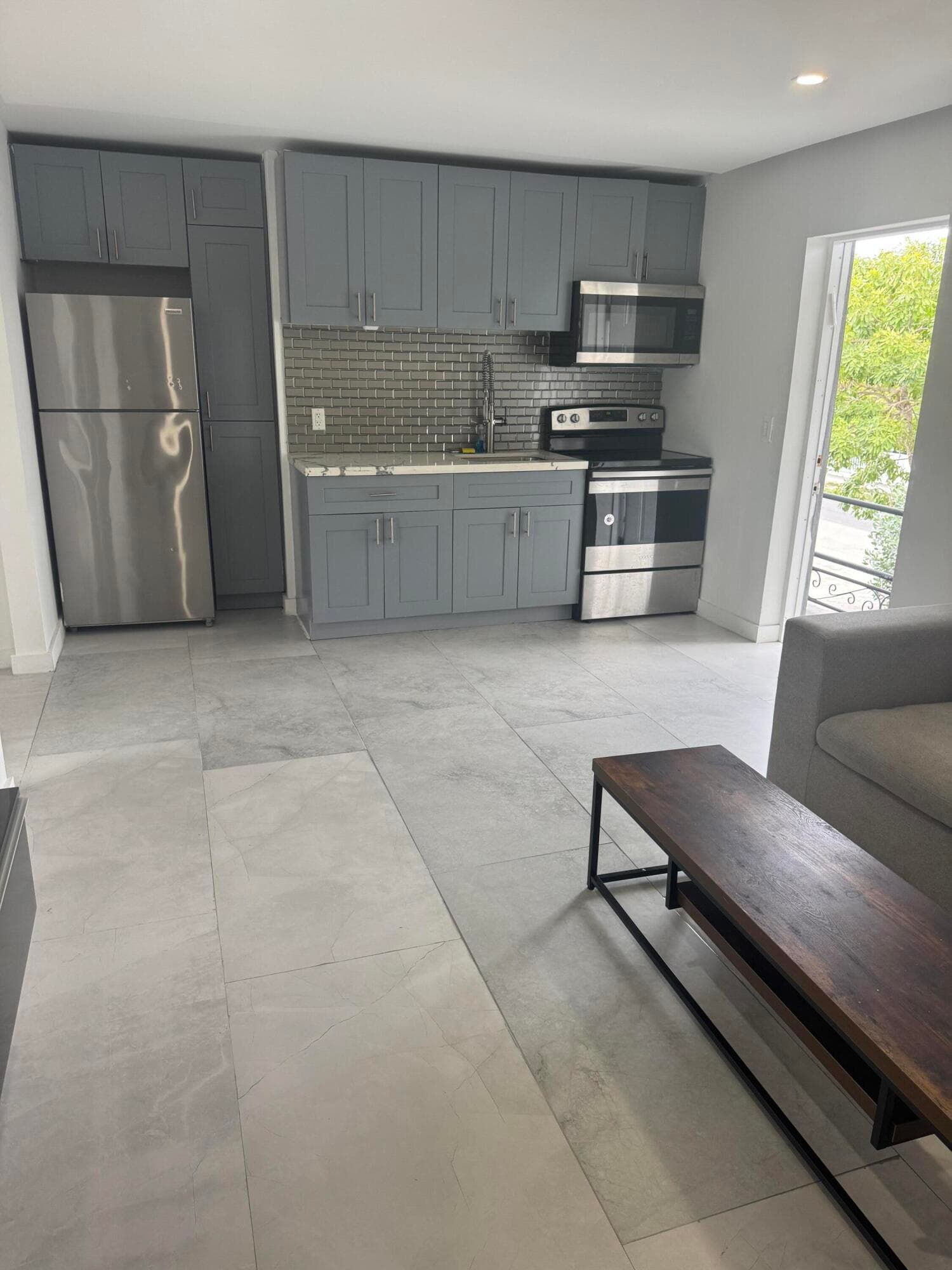 2201 Greene Street 5, Hollywood, FL 33020 — photo 1 of 7