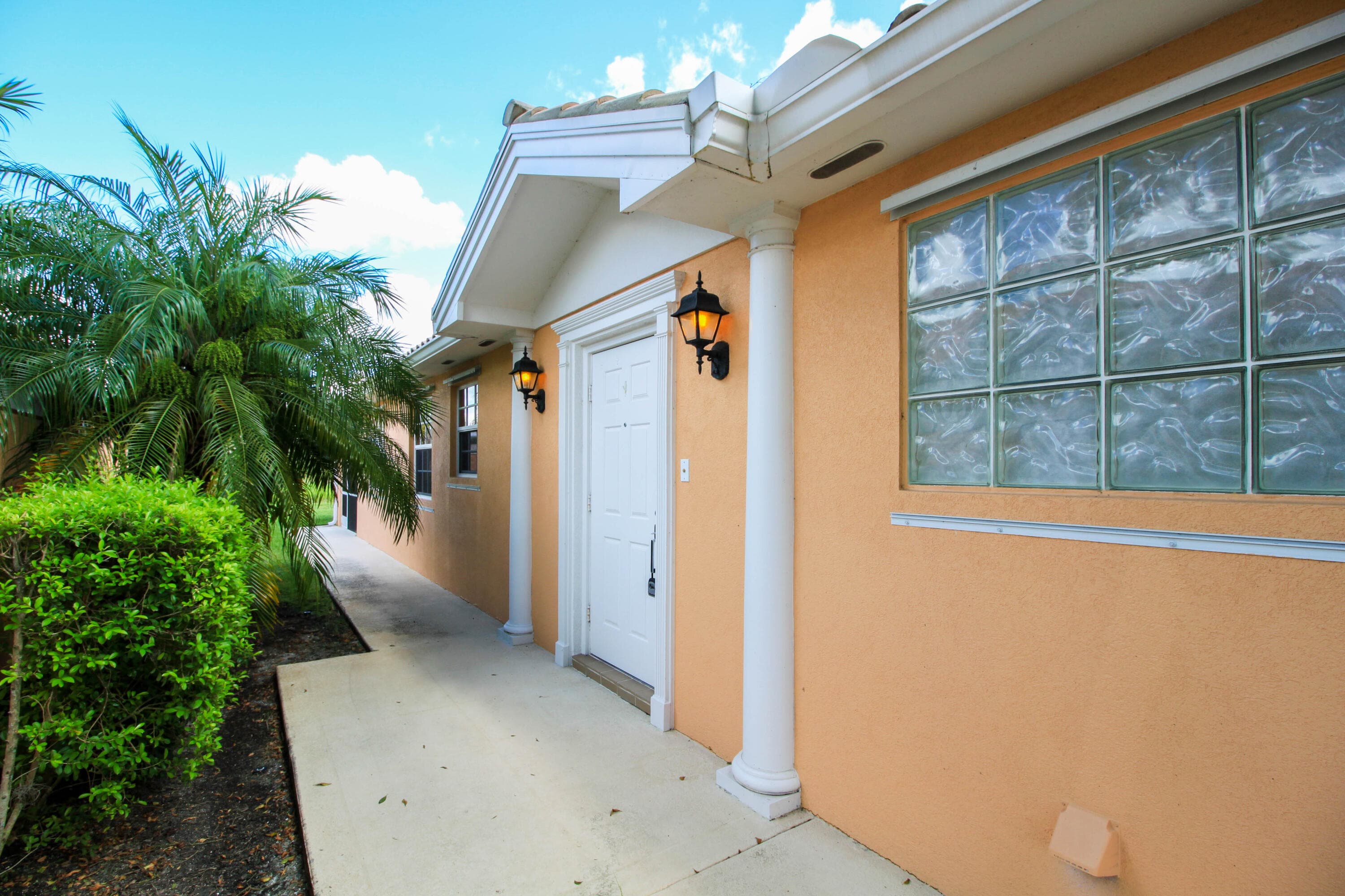 10882 SW Dardanelle Drive, Port St. Lucie, FL 34987 — photo 3 of 48