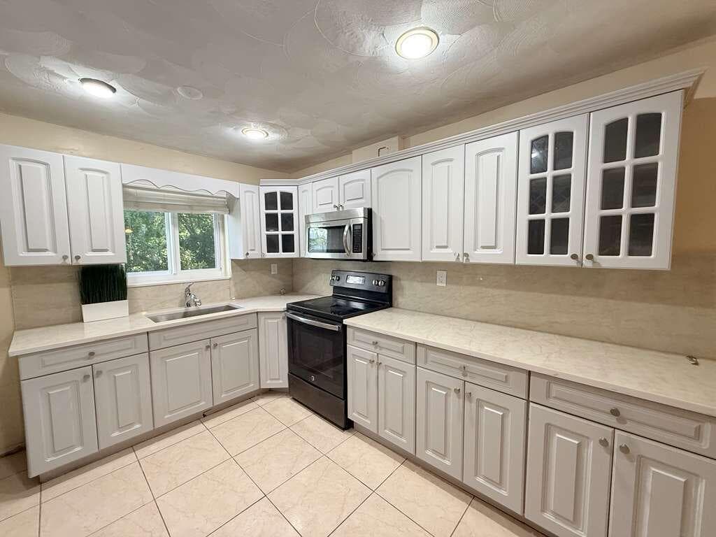 2210 Taylor Street 207, Hollywood, FL 33020 — photo 6 of 12