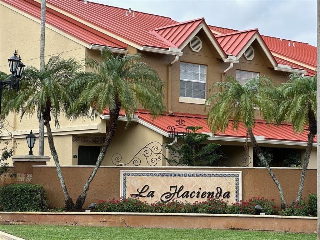 18338 NW 68th Avenue B, Hialeah, FL 33015 — photo 2 of 24