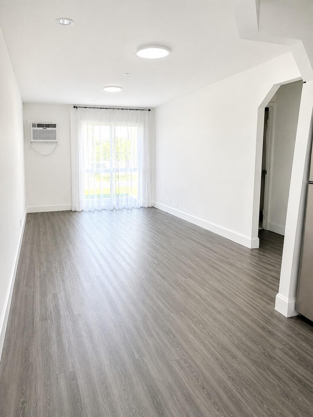 510 Lake Shore Drive 3, West Palm Beach, FL 33403 — photo 3 of 10