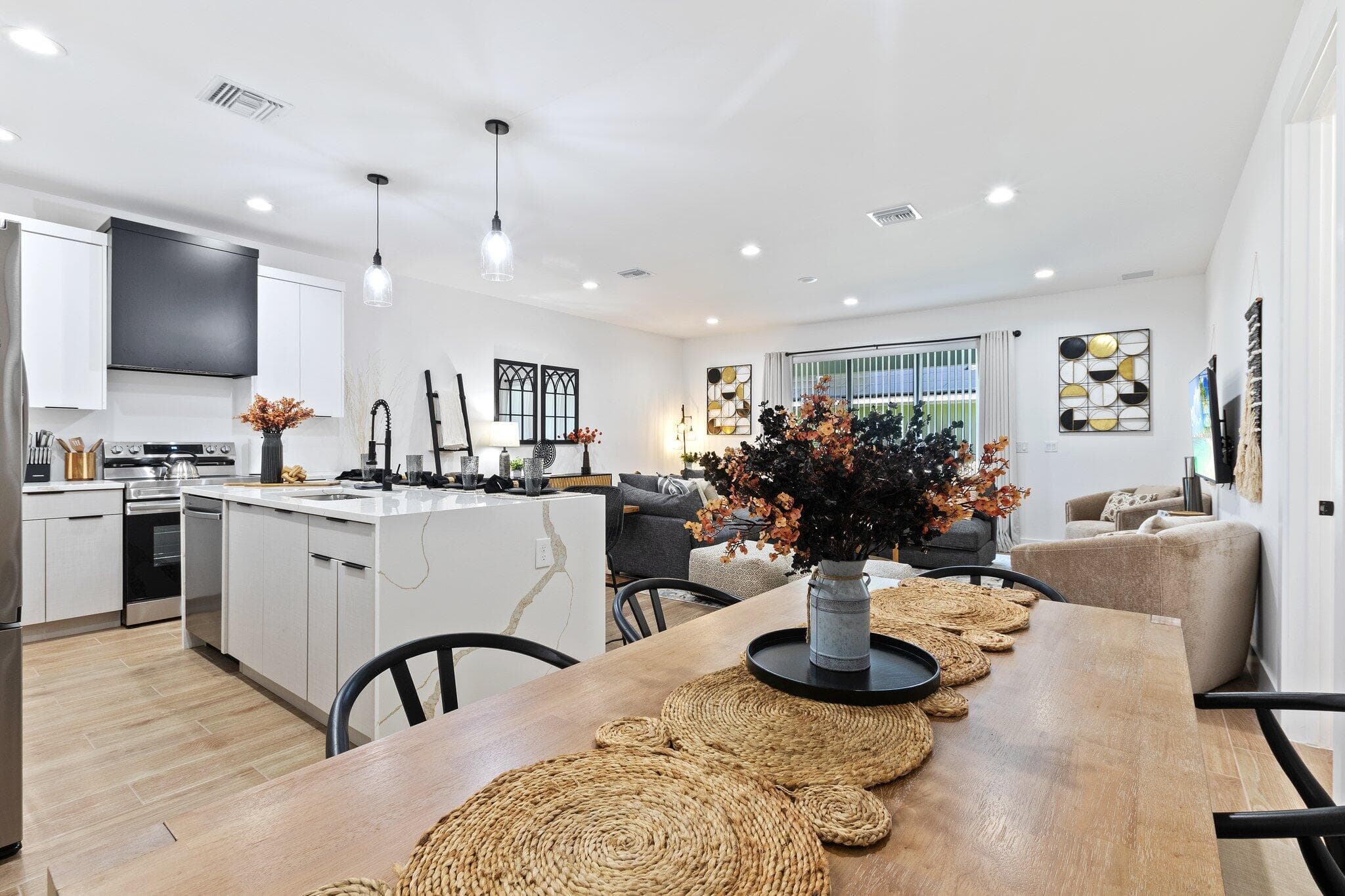 601 SW 3rd Street, Delray Beach, FL 33444 — photo 12 of 54