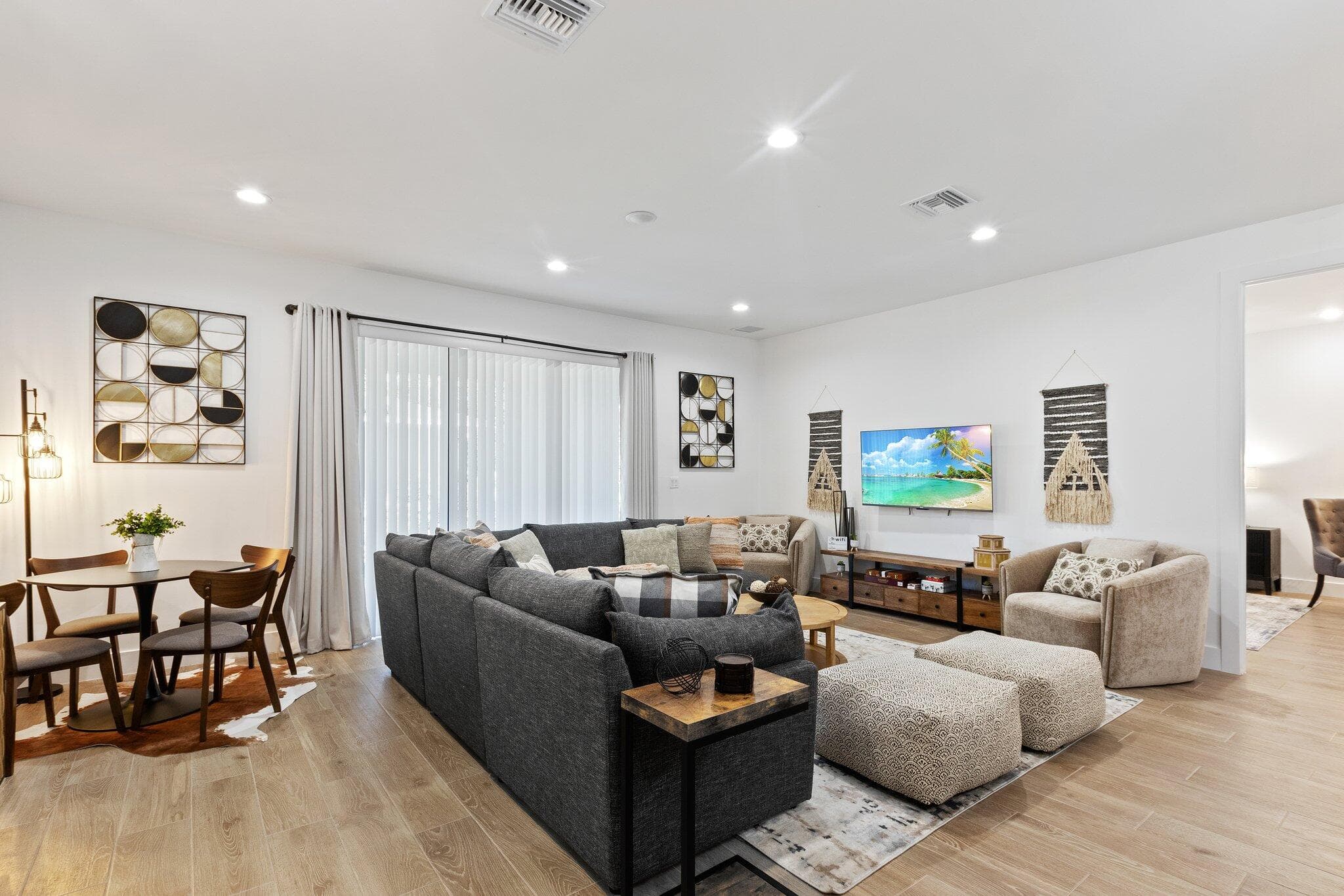 601 SW 3rd Street, Delray Beach, FL 33444 — photo 4 of 54