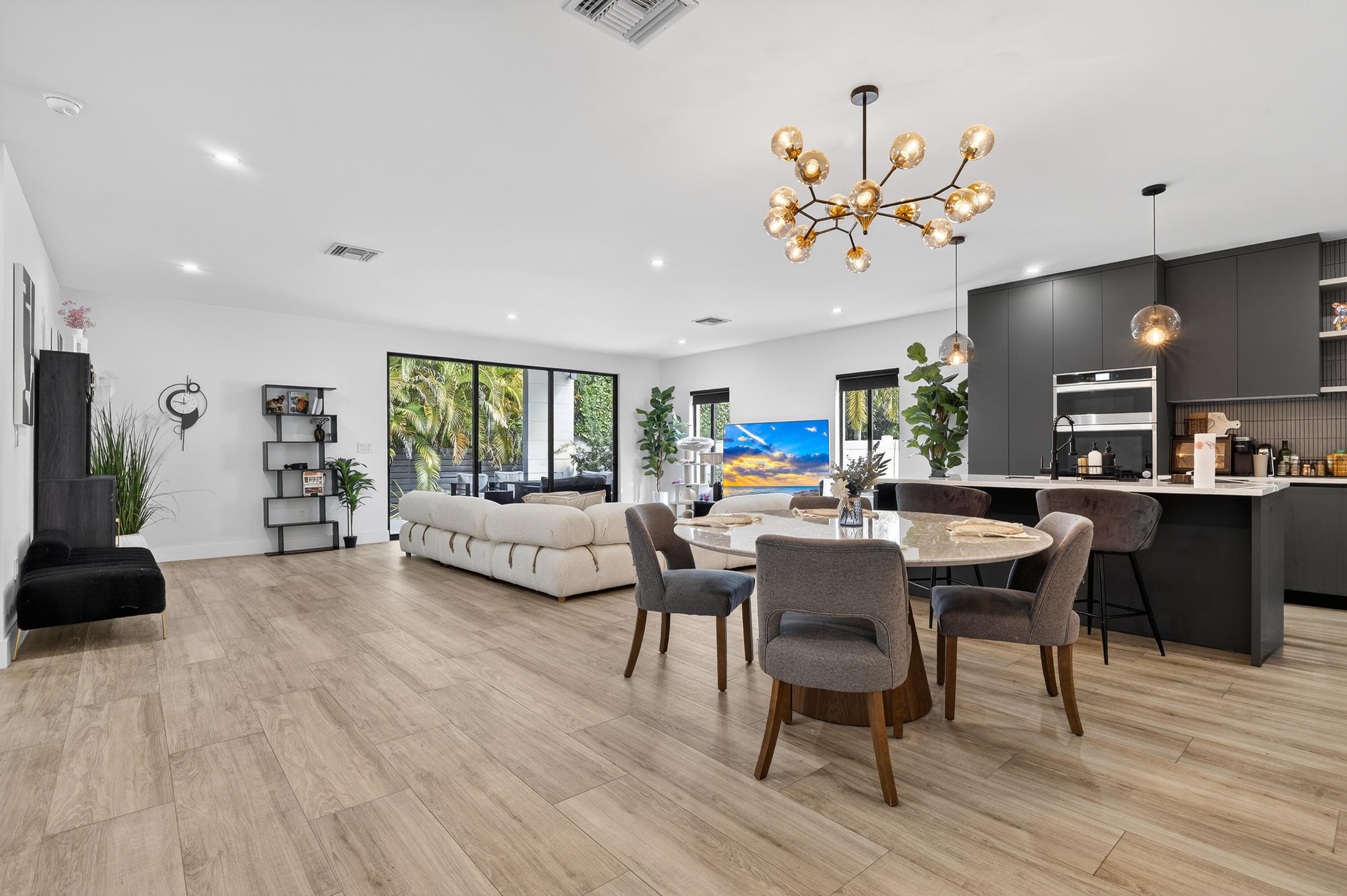 913 NE 15th Street, Fort Lauderdale, FL 33304 — photo 7 of 45