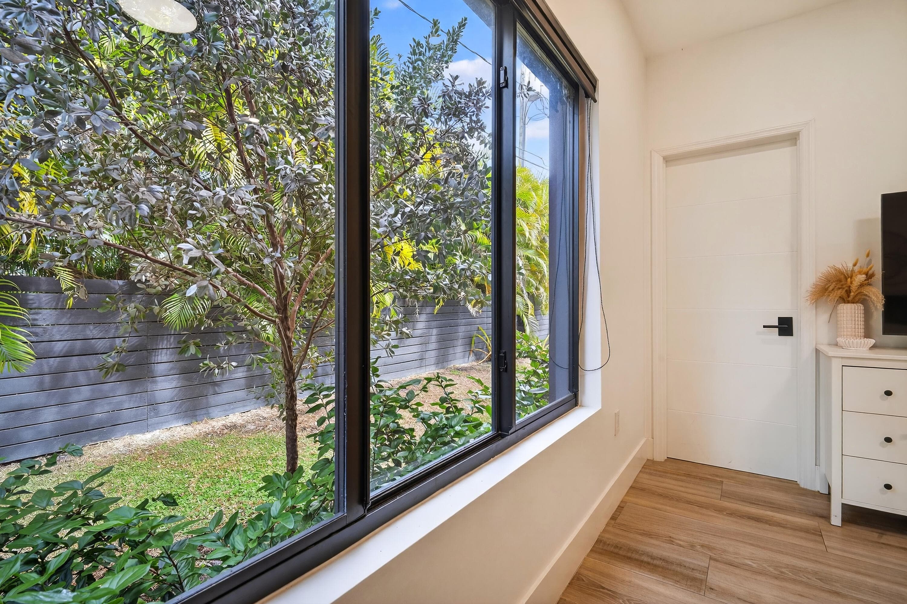 913 NE 15th Street, Fort Lauderdale, FL 33304 — photo 29 of 45